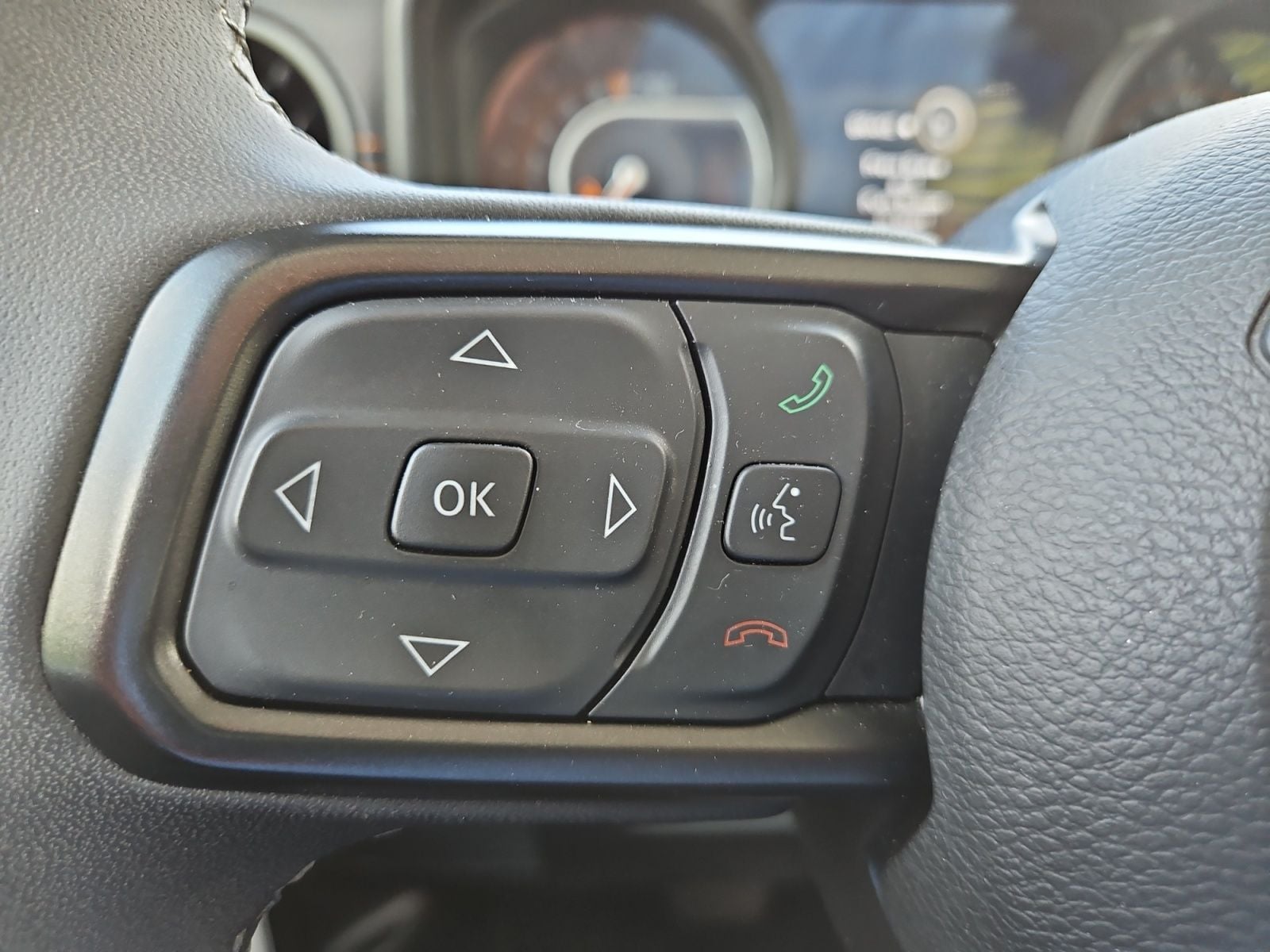 Pre-Owned 2026 Jeep Gladiator Mojave - photo - 24
