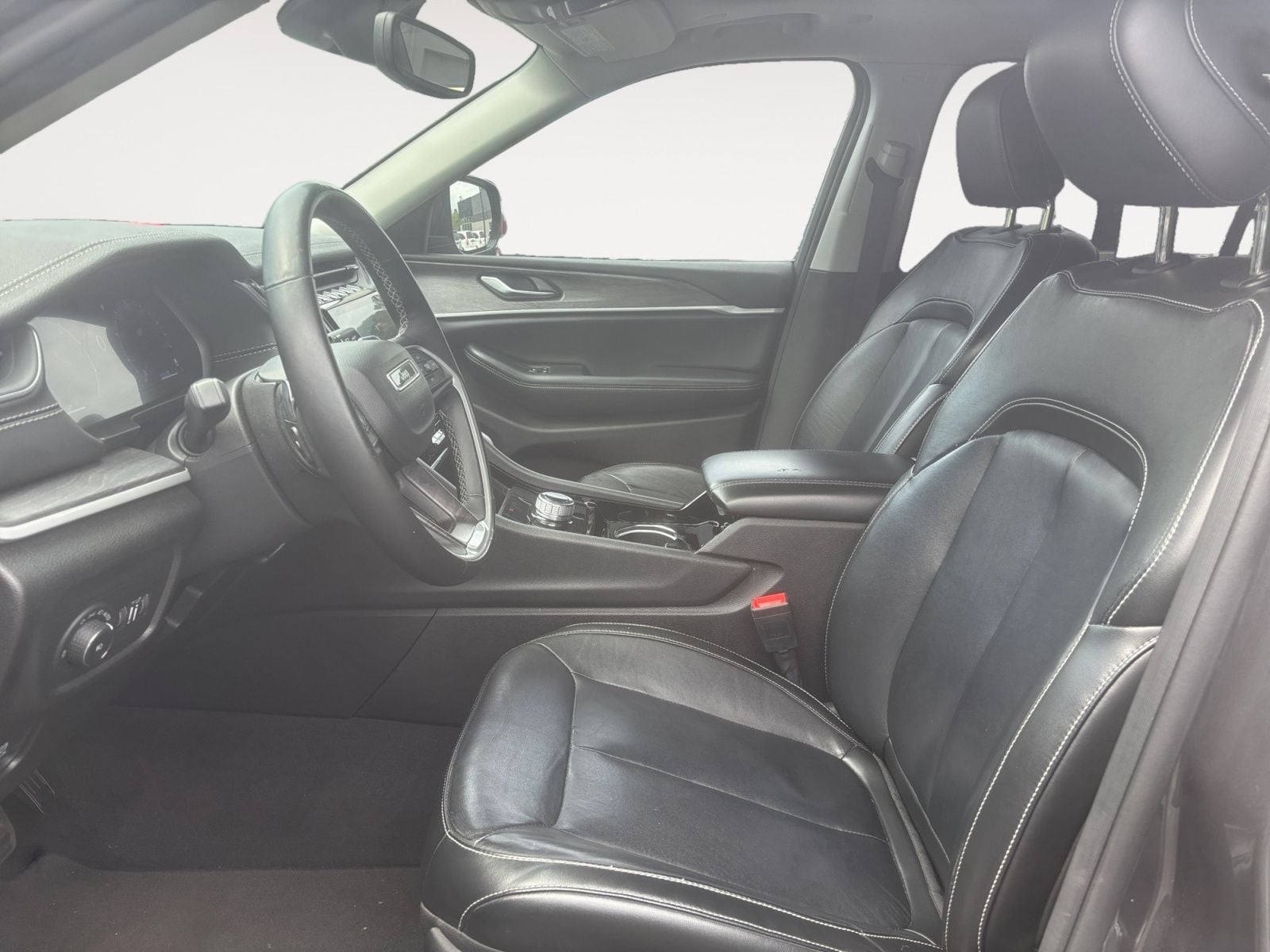 Pre-Owned 2022 Jeep Grand Cherokee L Limited - photo - 8