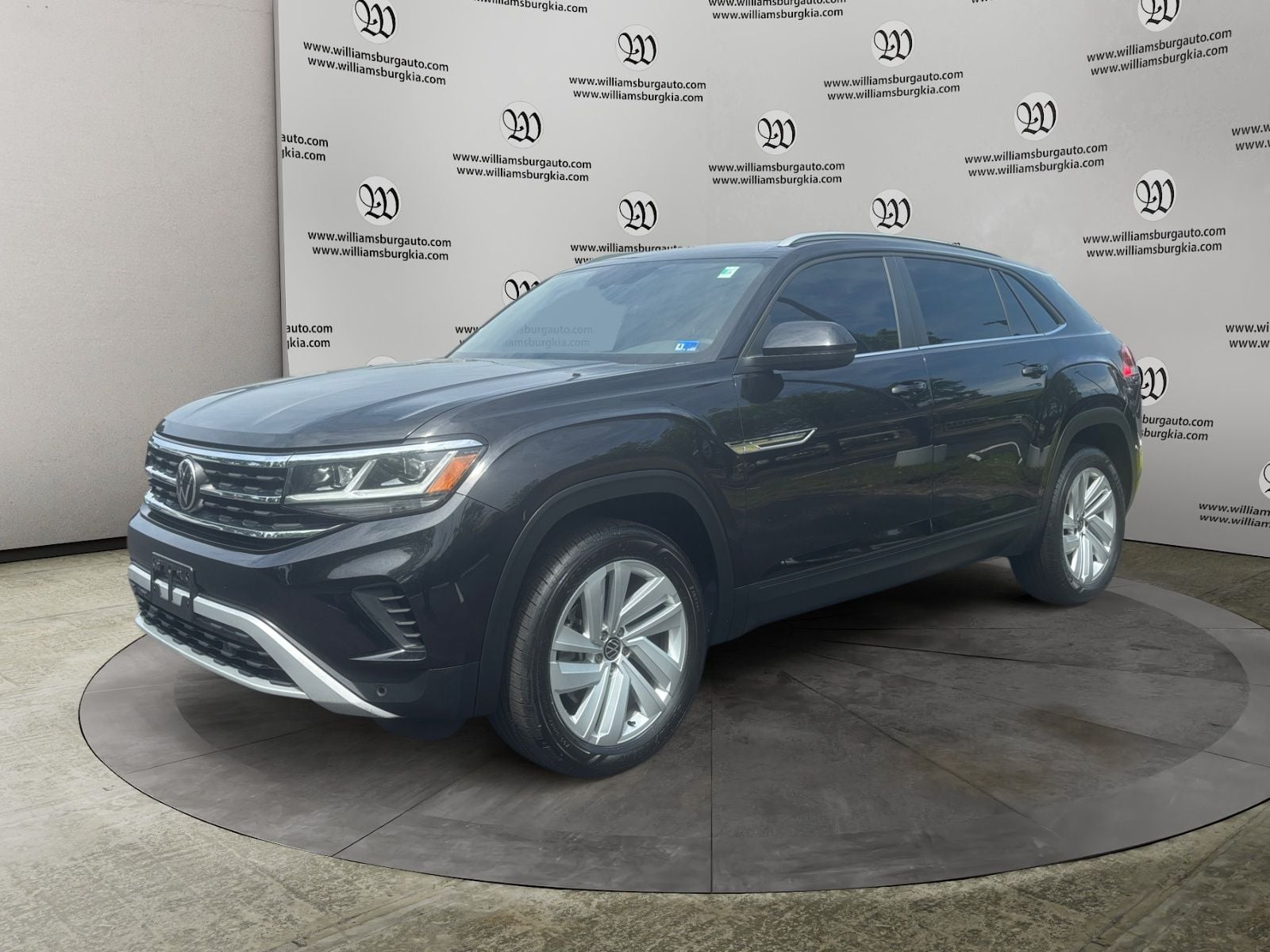 Pre-Owned 2022 Volkswagen Atlas Cross Sport 2.0T SE w/Technology - photo - 0
