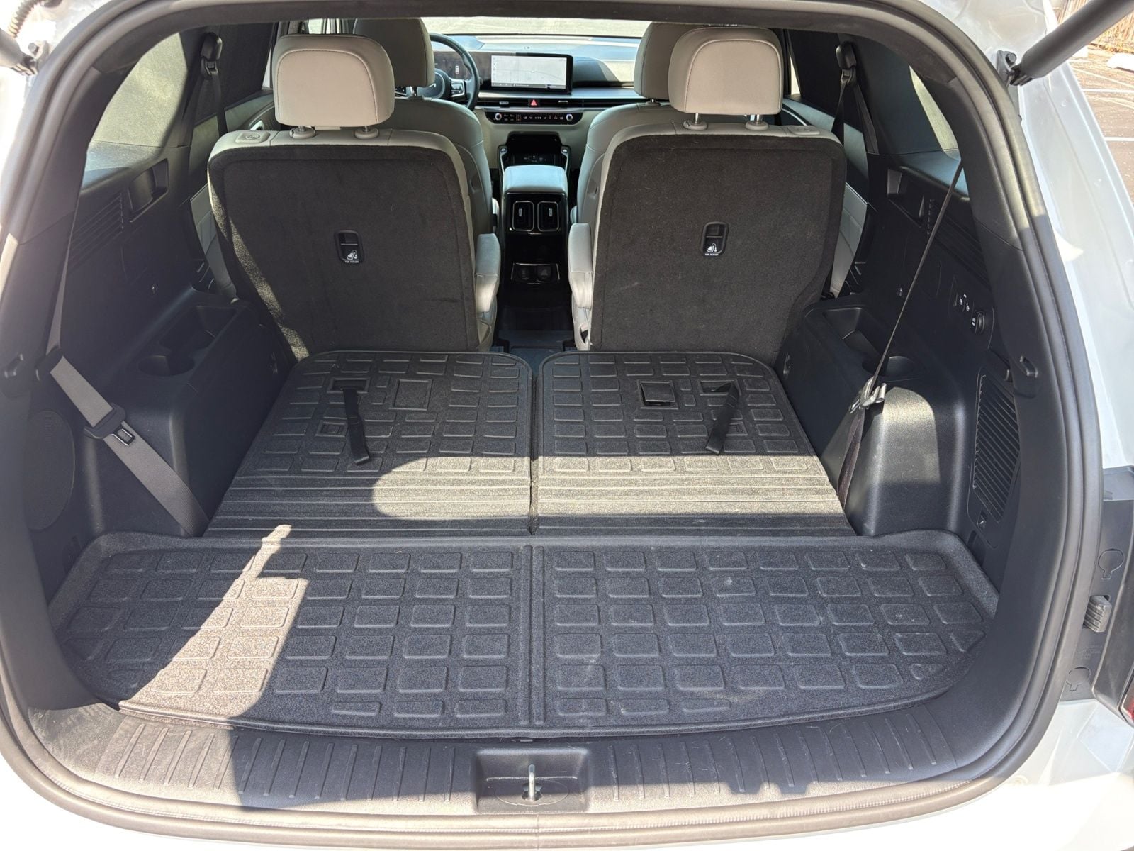 Pre-Owned 2025 Kia Sorento Plug-In Hybrid SX Prestige - photo - 20