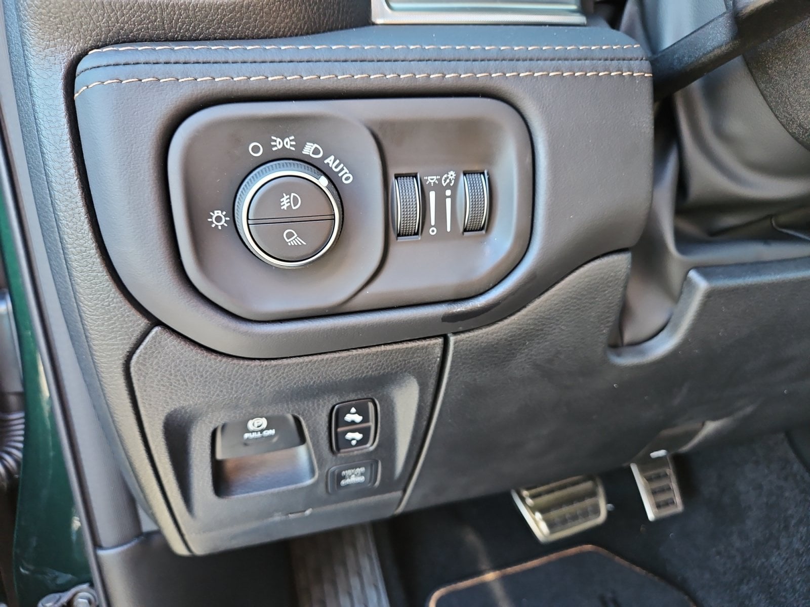 New 2027 Ram 1500 Tungsten - photo - 21
