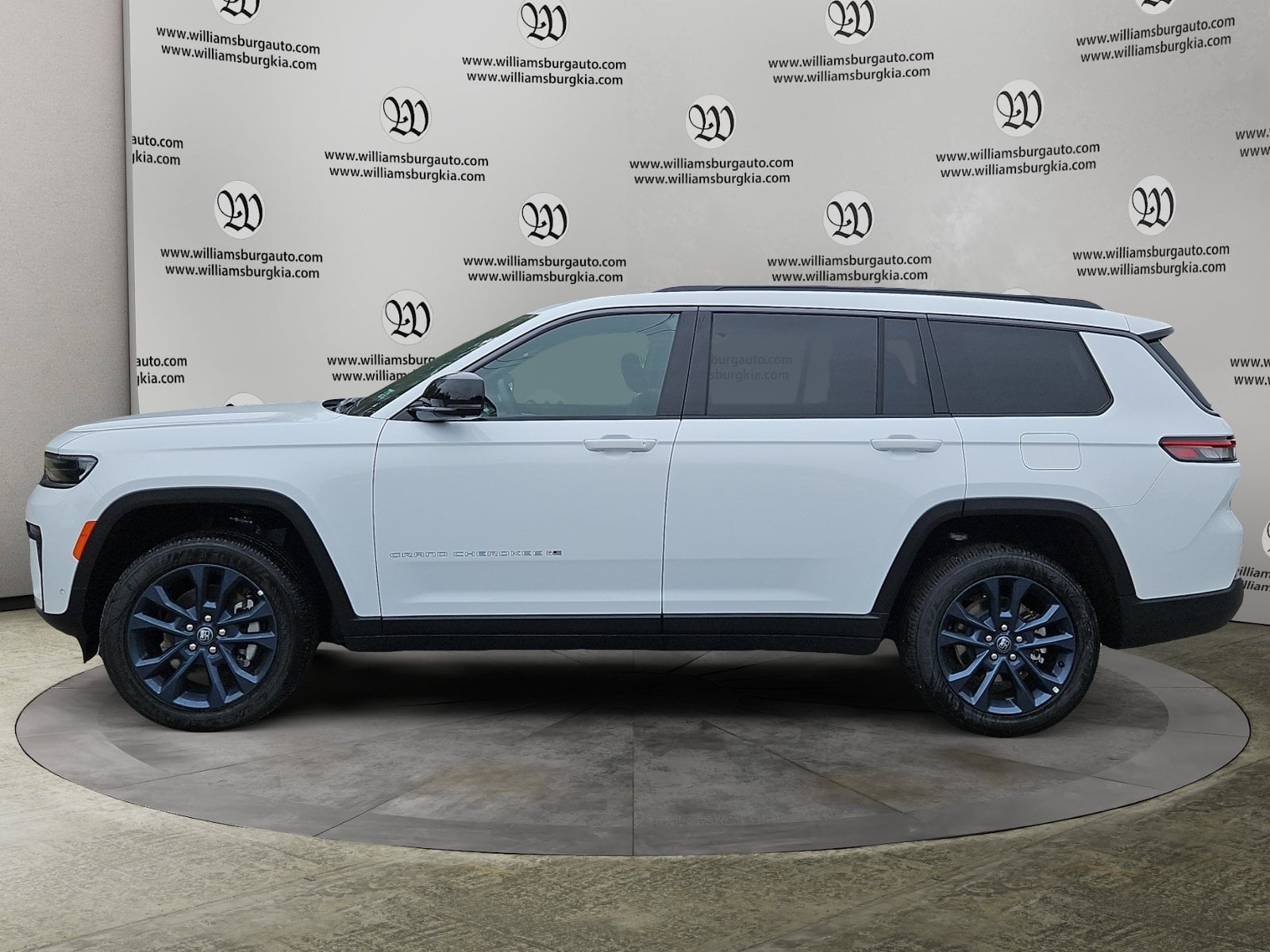 New 2026 Jeep Grand Cherokee L - photo - 1
