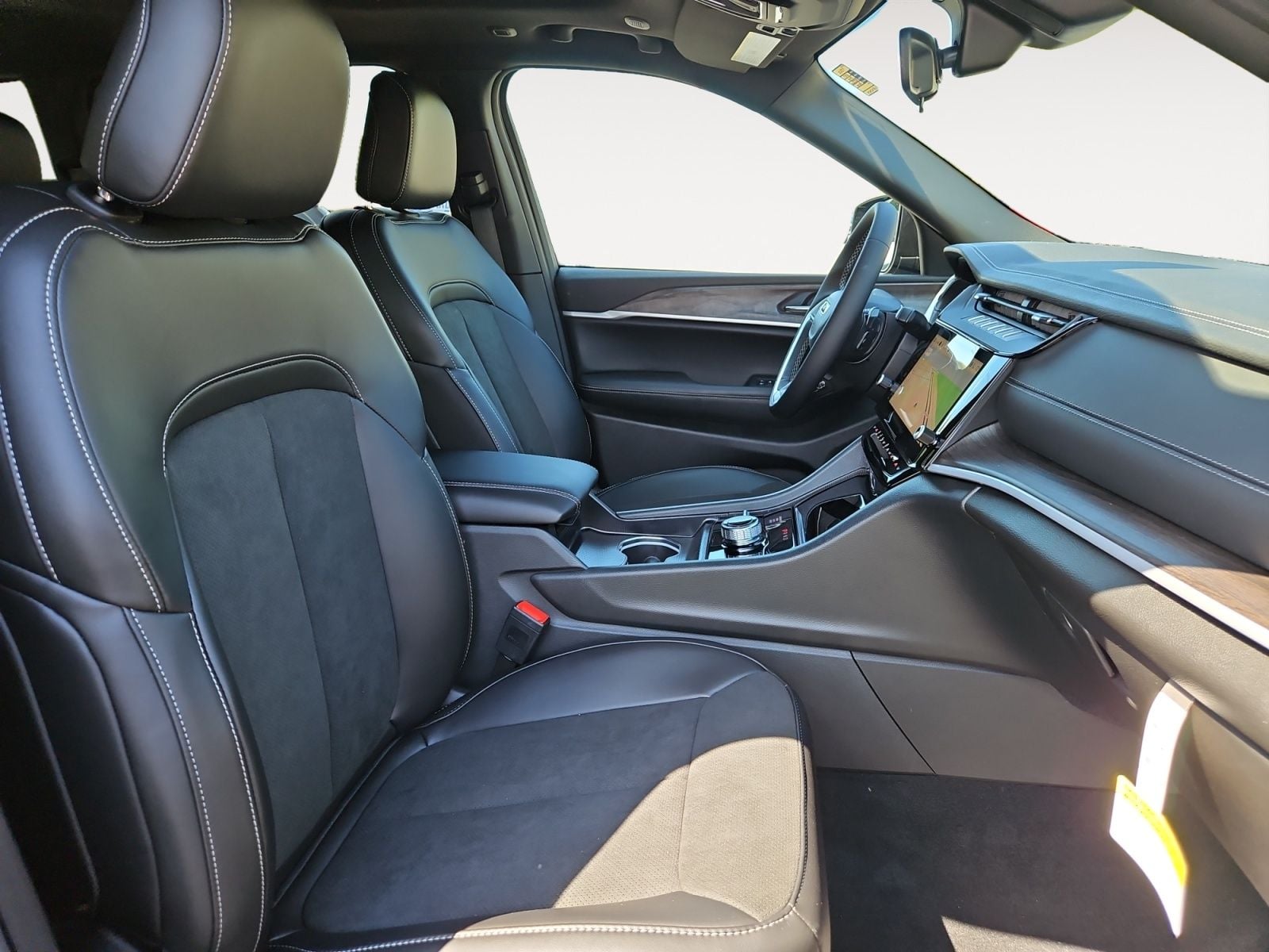 New 2027 Jeep Grand Cherokee Laredo Altitude - photo - 14