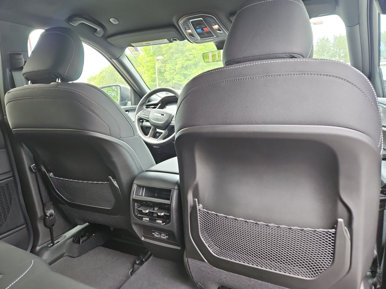 New 2026 Jeep Grand Cherokee Laredo - photo - 17