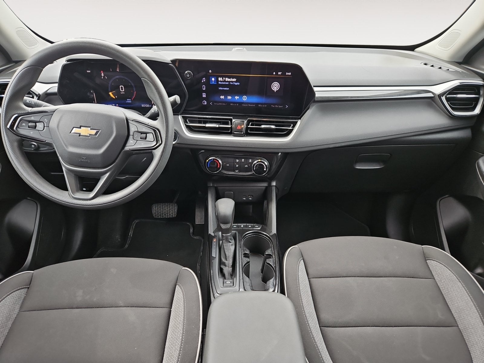 Pre-Owned 2025 Chevrolet TrailBlazer LT - photo - 9