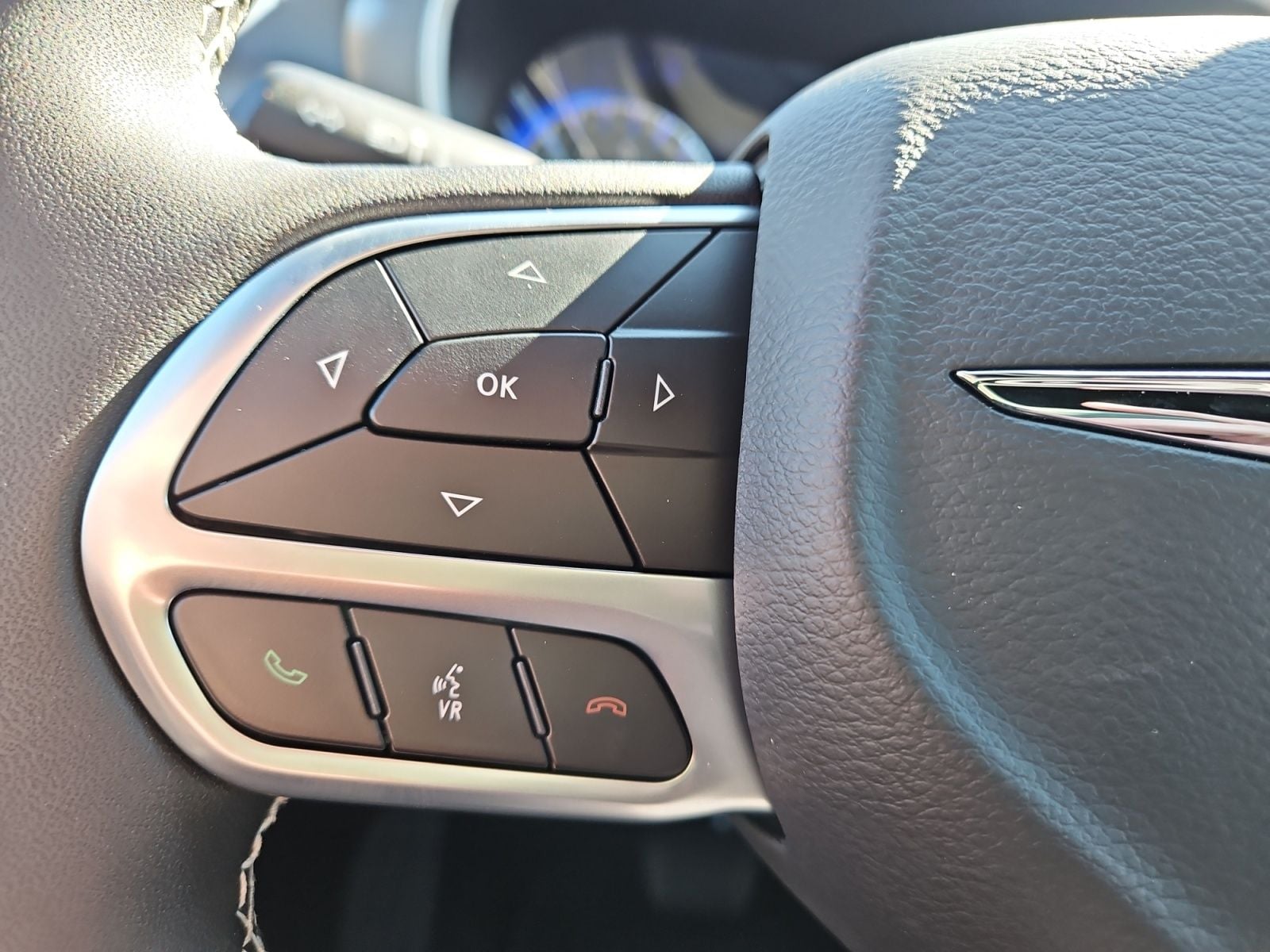 New 2026 Chrysler Pacifica Select - photo - 24