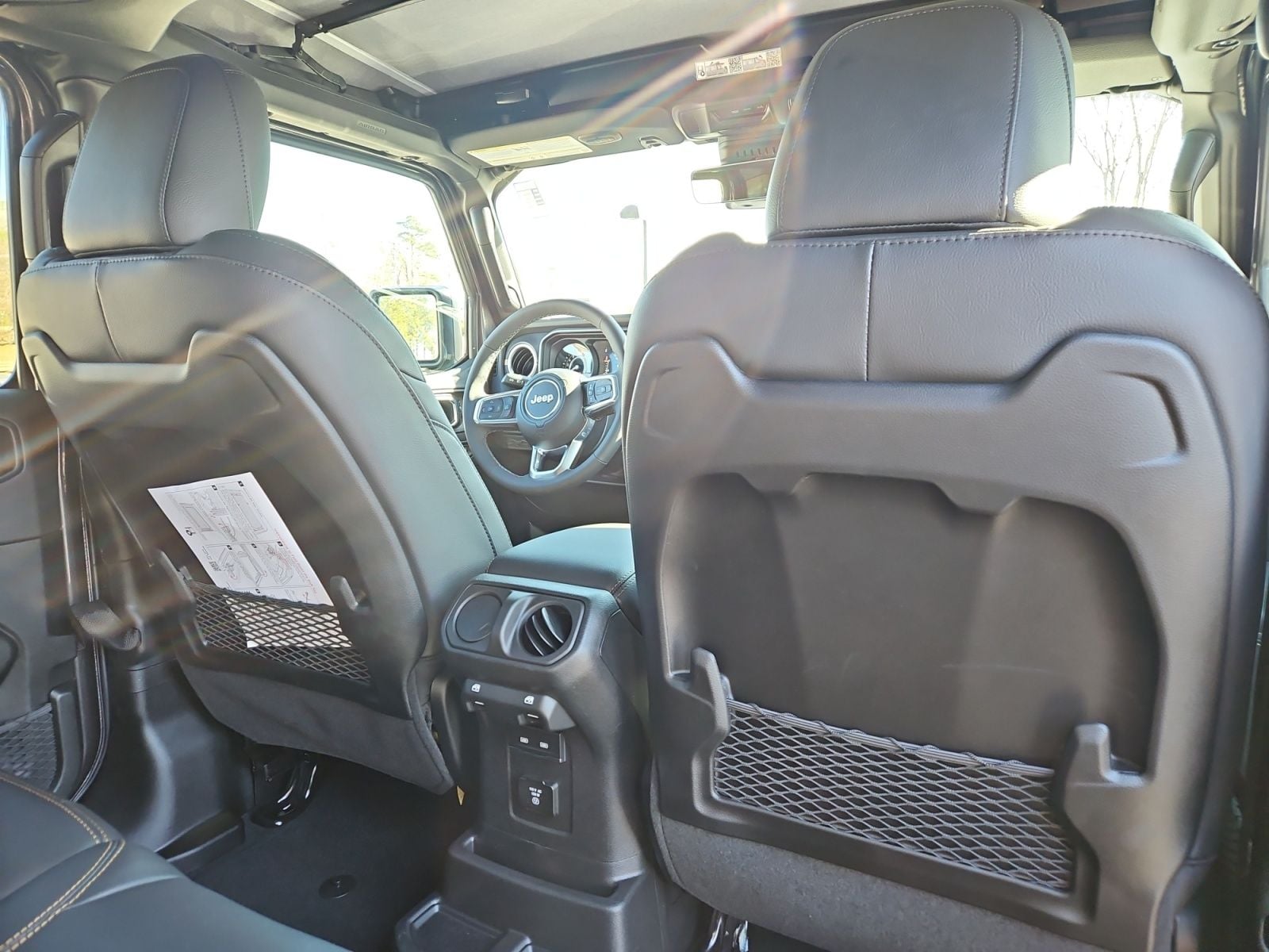 New 2026 Jeep Wrangler Sahara - photo - 17