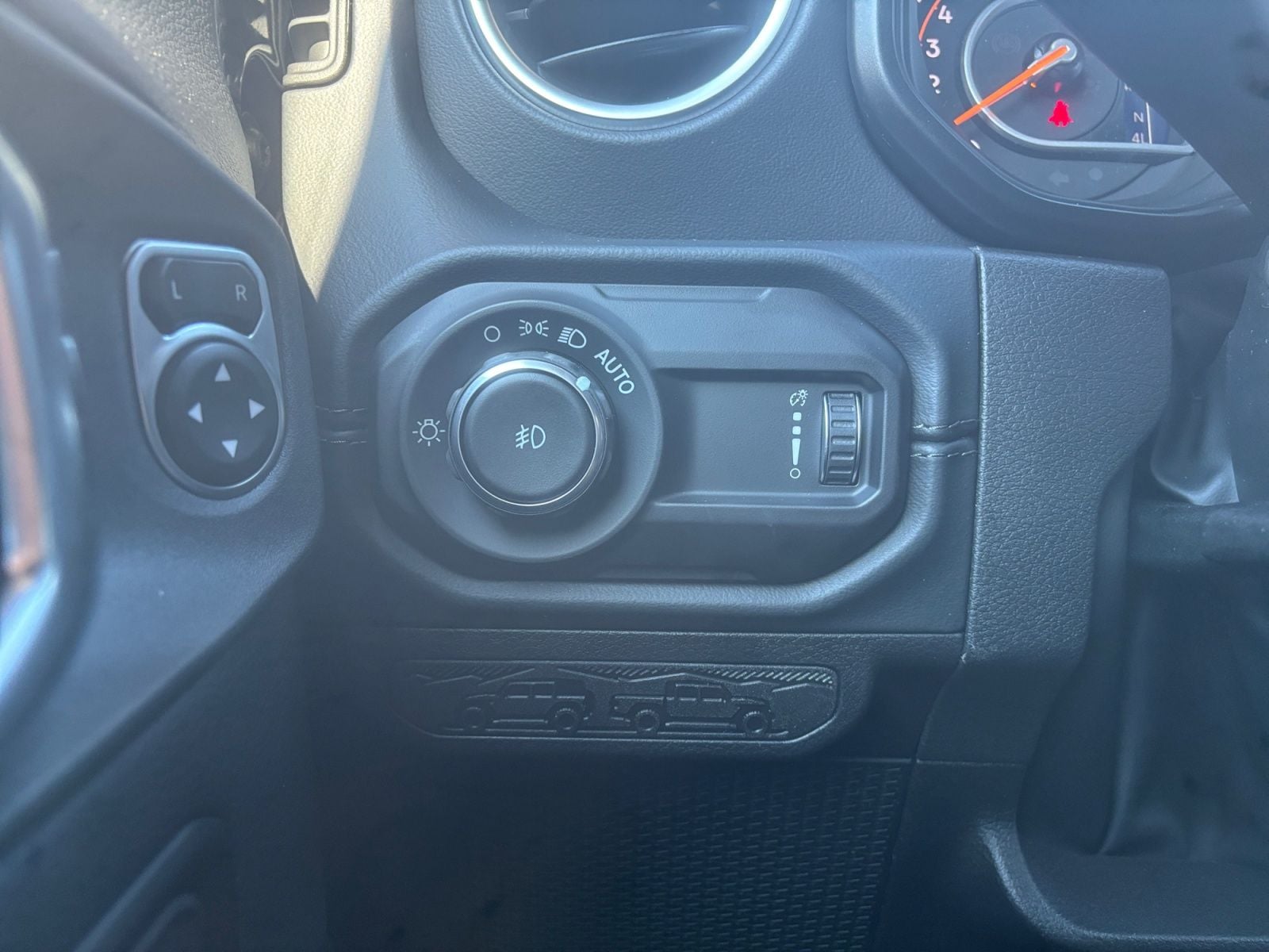 New 2026 Jeep Wrangler Sahara - photo - 20