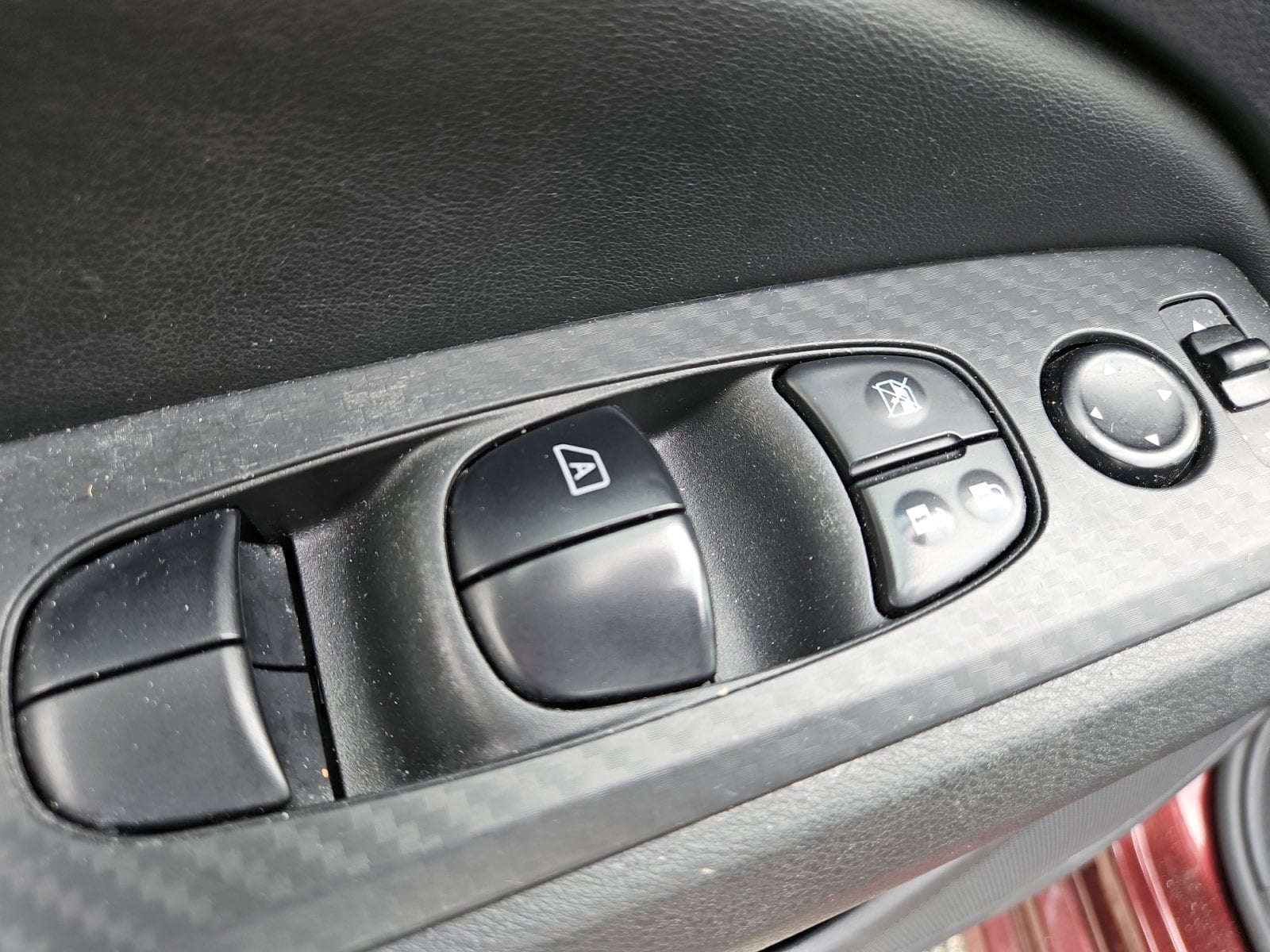 Pre-Owned 2025 Nissan Altima 2.5 SV - photo - 21