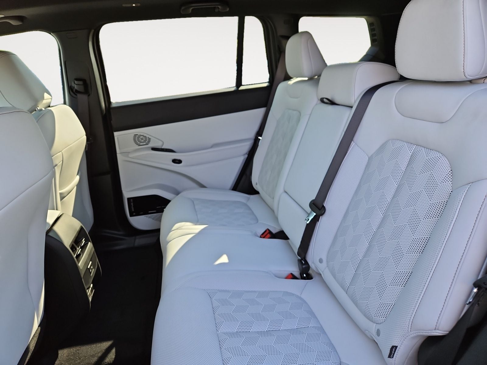 New 2026 Jeep Cherokee Overland - photo - 12