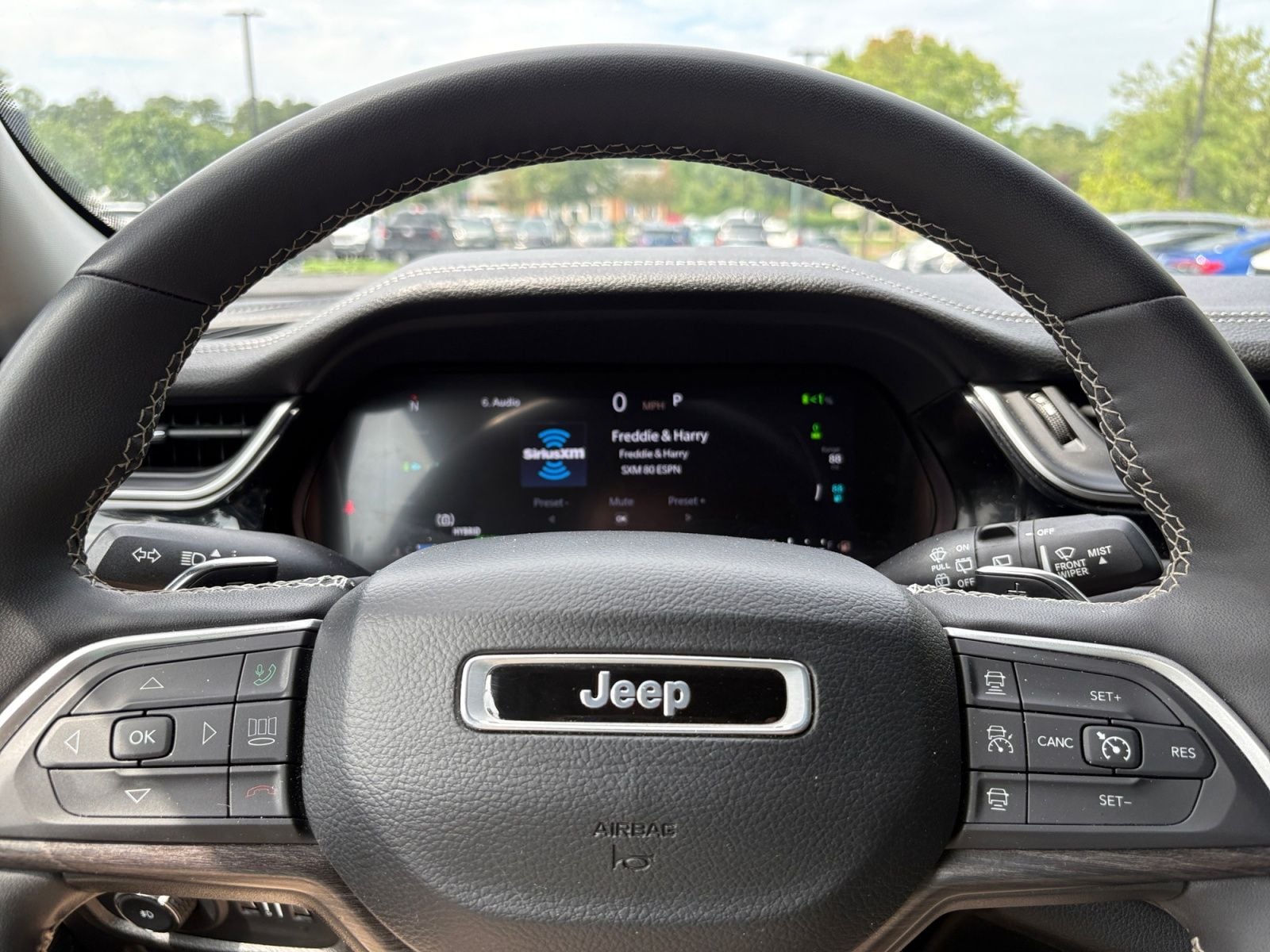 Pre-Owned 2024 Jeep Grand Cherokee 4xe - photo - 24