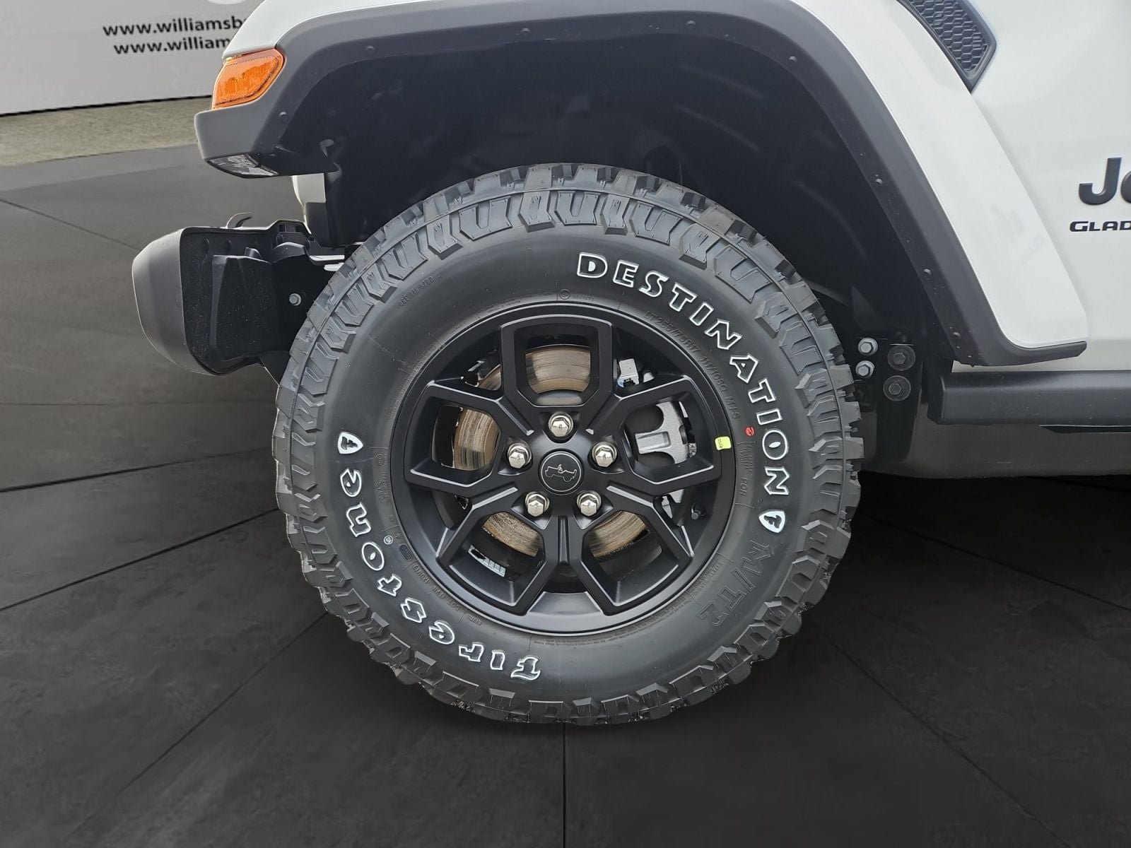 New 2026 Jeep Gladiator Willys - photo - 13