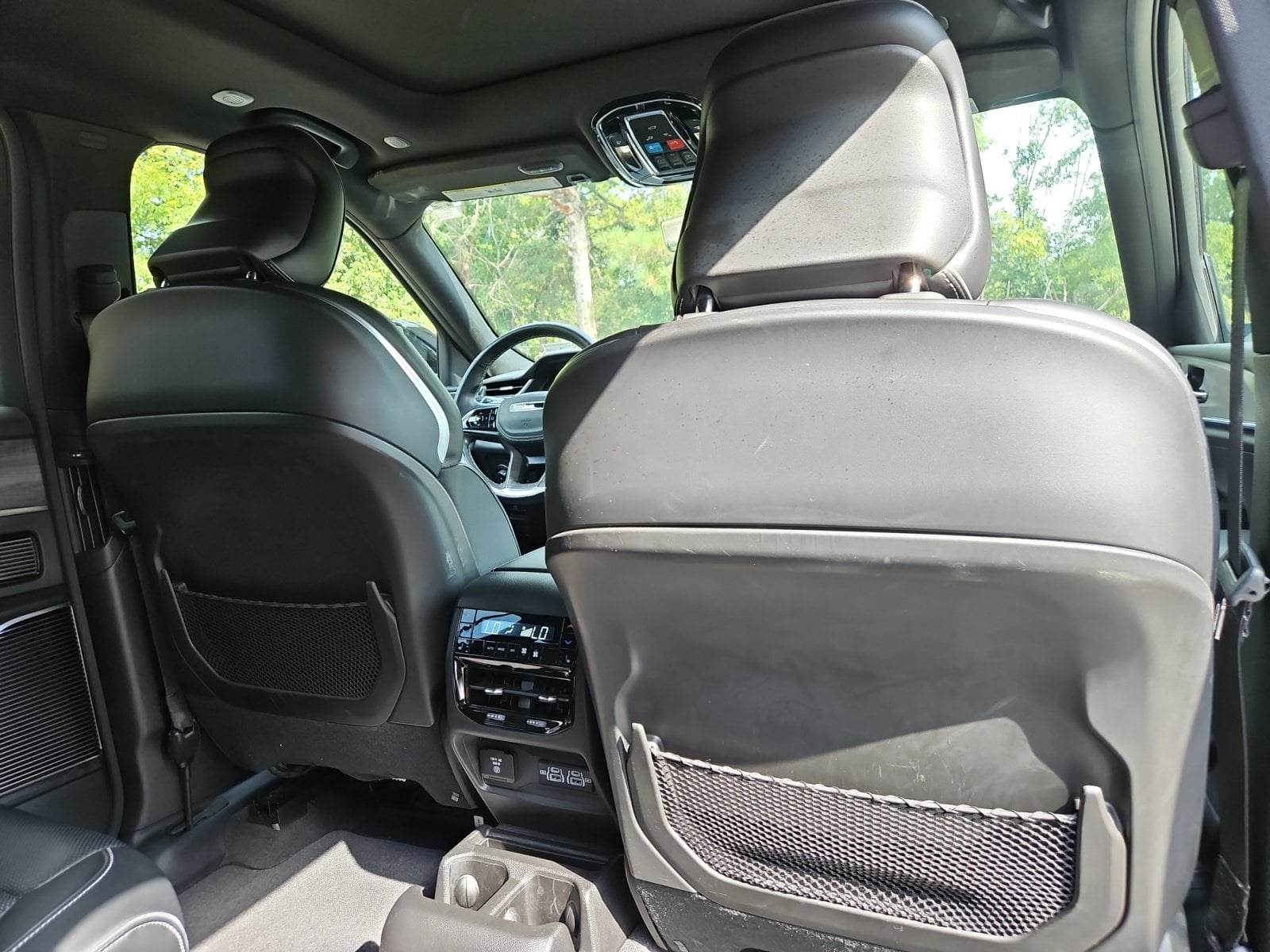 Pre-Owned 2021 Jeep Grand Cherokee L Overland - photo - 17