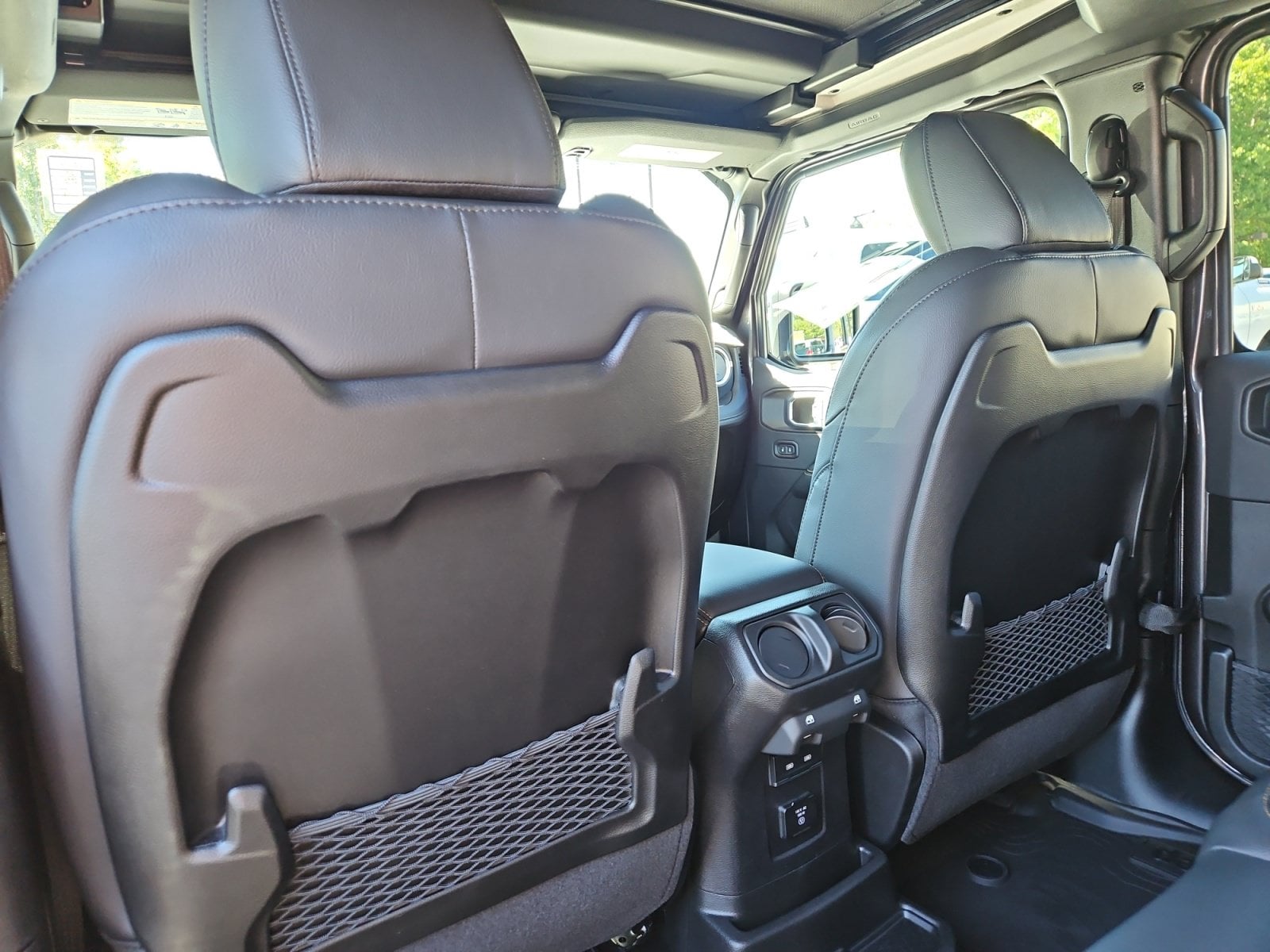 New 2027 Jeep Wrangler Sahara - photo - 19