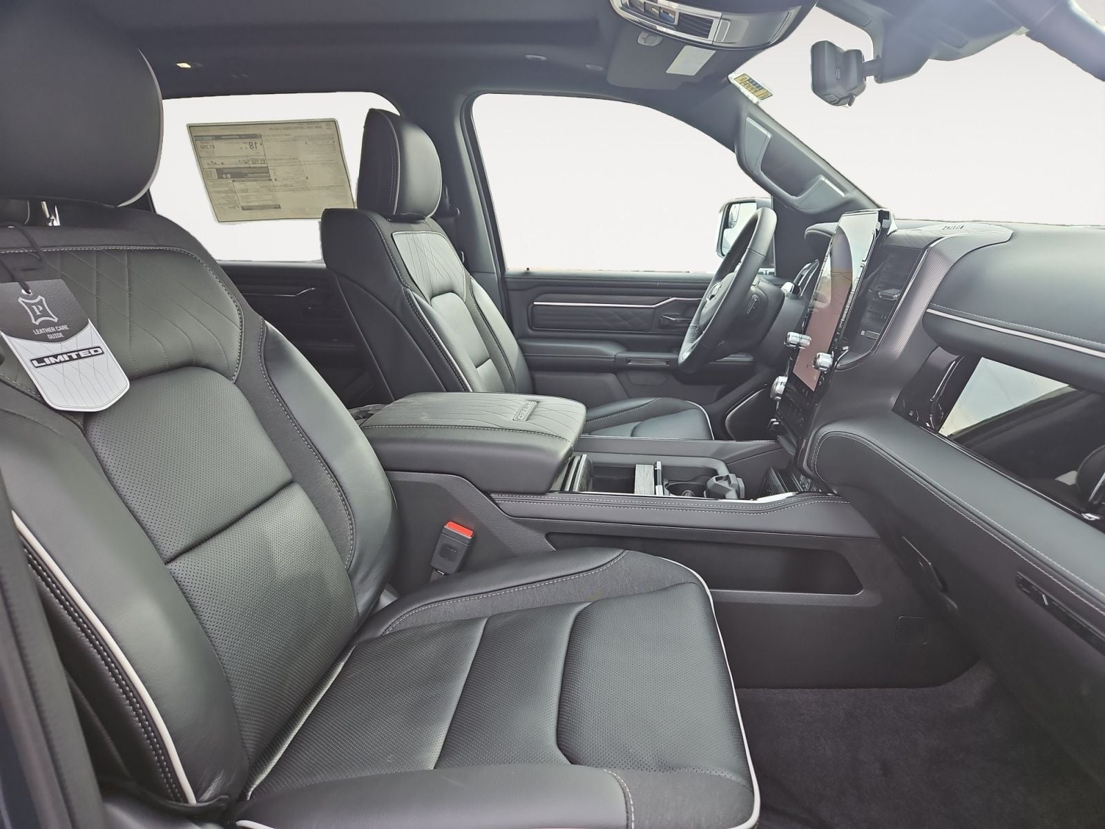 New 2026 Ram 1500 Limited - photo - 14