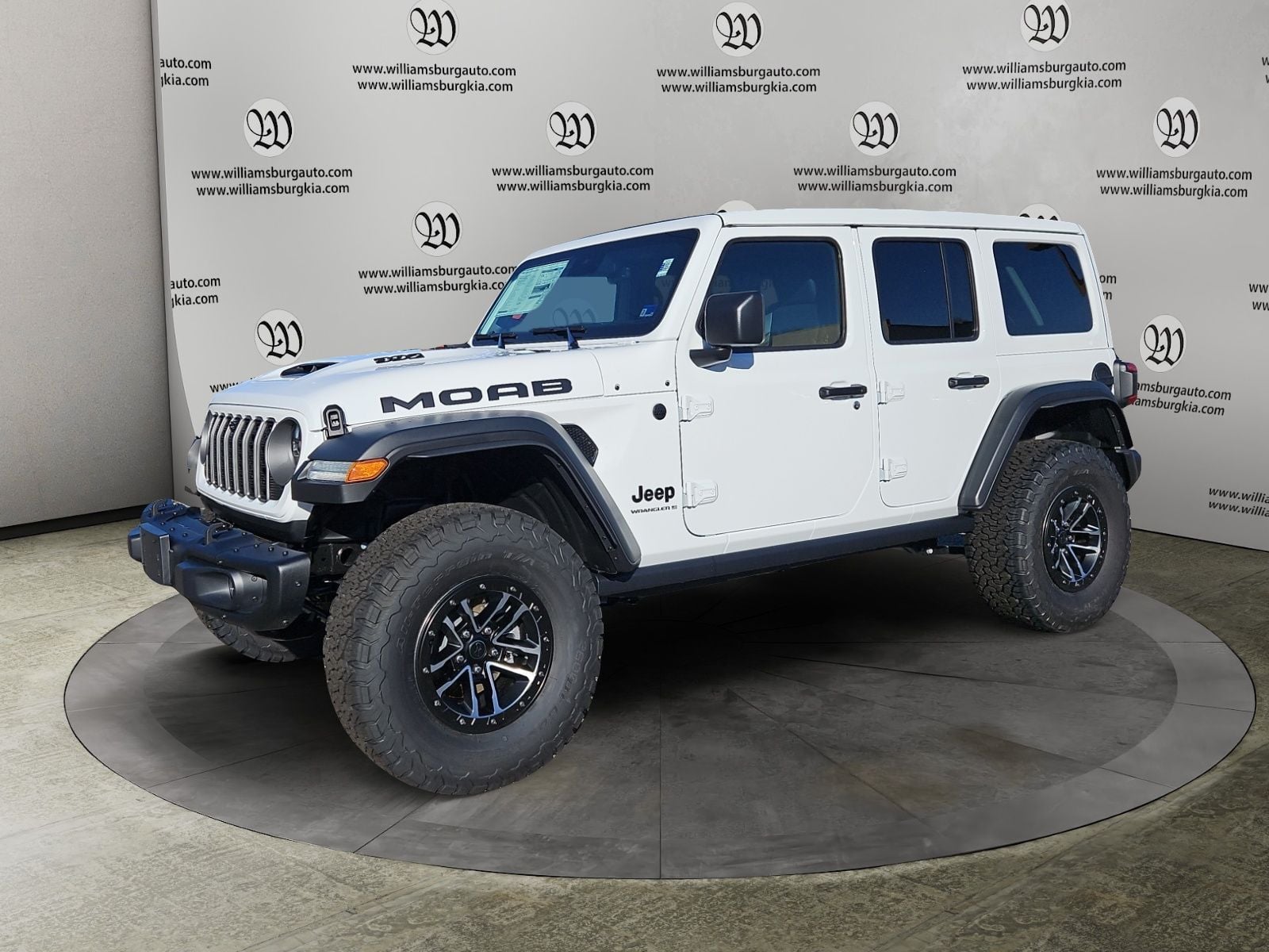 New 2026 Jeep Wrangler Moab 392 - photo - 0