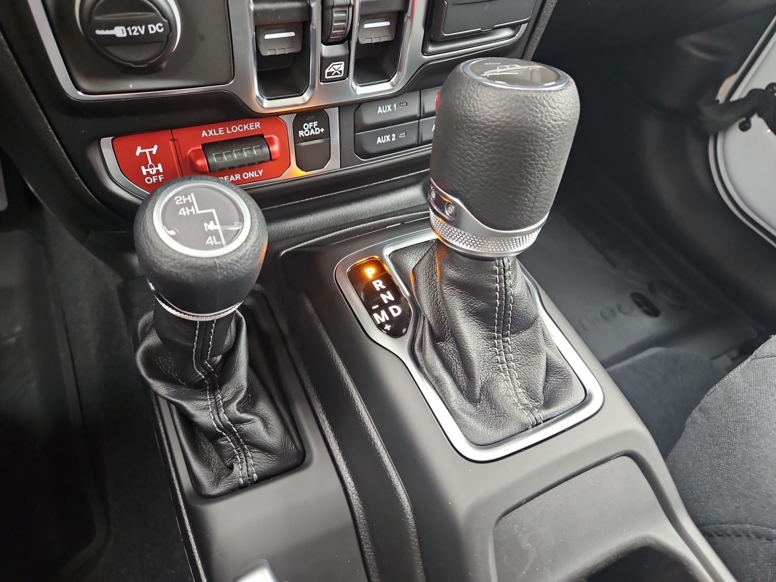 New 2026 Jeep Gladiator Willys - photo - 26