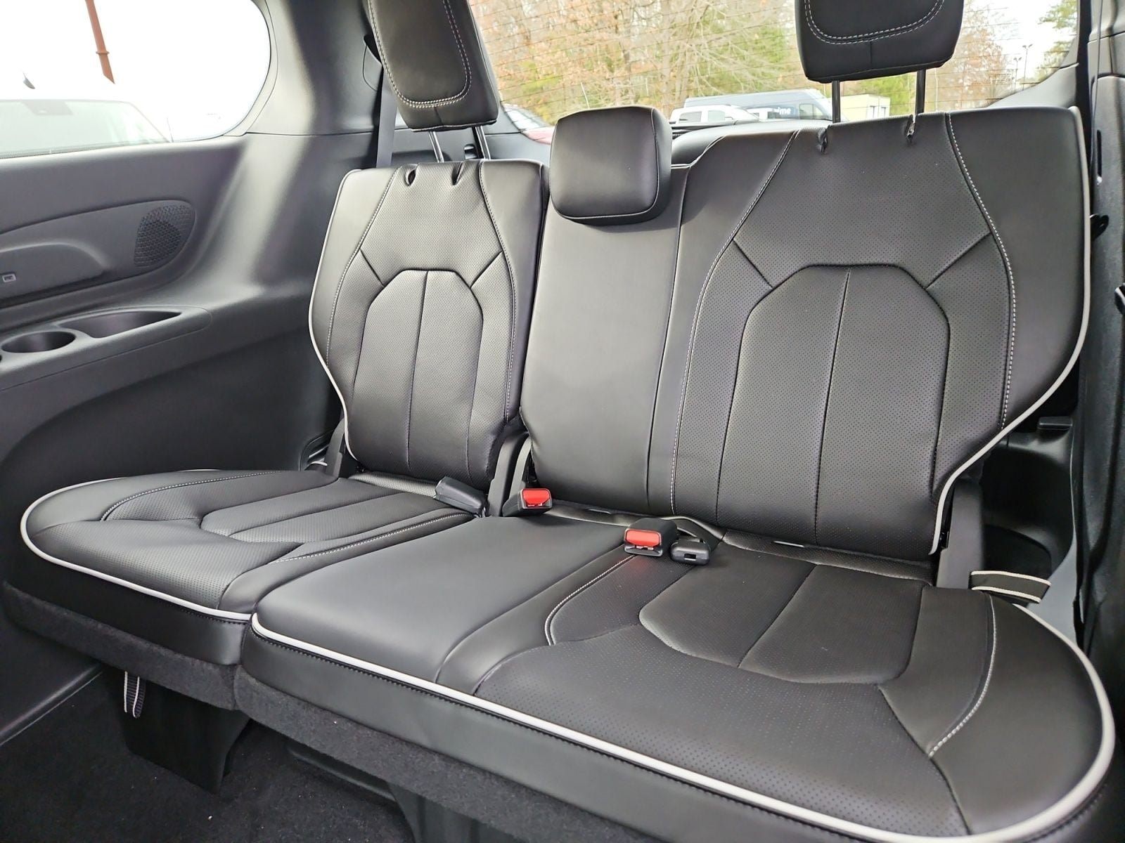 New 2026 Chrysler Pacifica Limited - photo - 19
