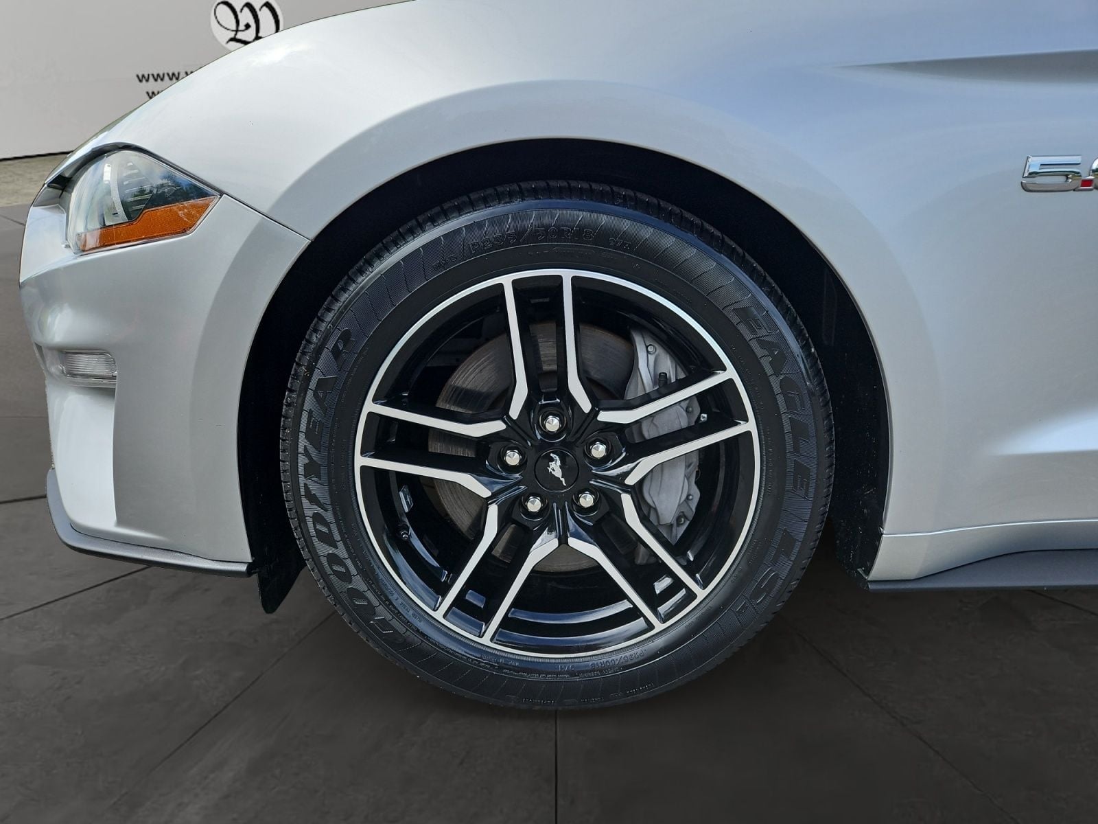 Pre-Owned 2019 Ford Mustang GT Premium - photo - 13