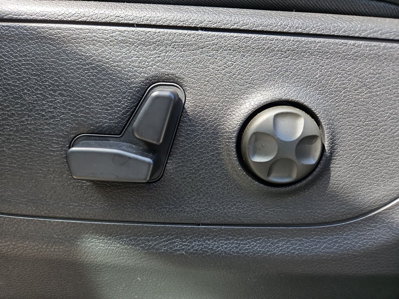 New 2026 Ram 1500 RHO - photo - 20