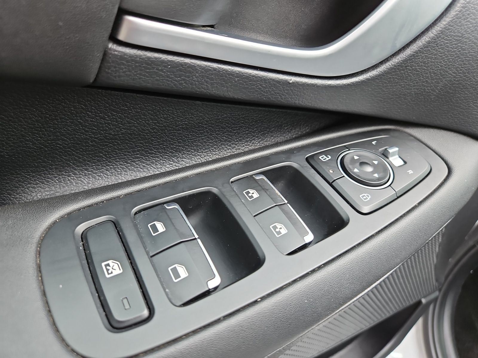 Pre-Owned 2025 Hyundai Sonata SEL - photo - 21