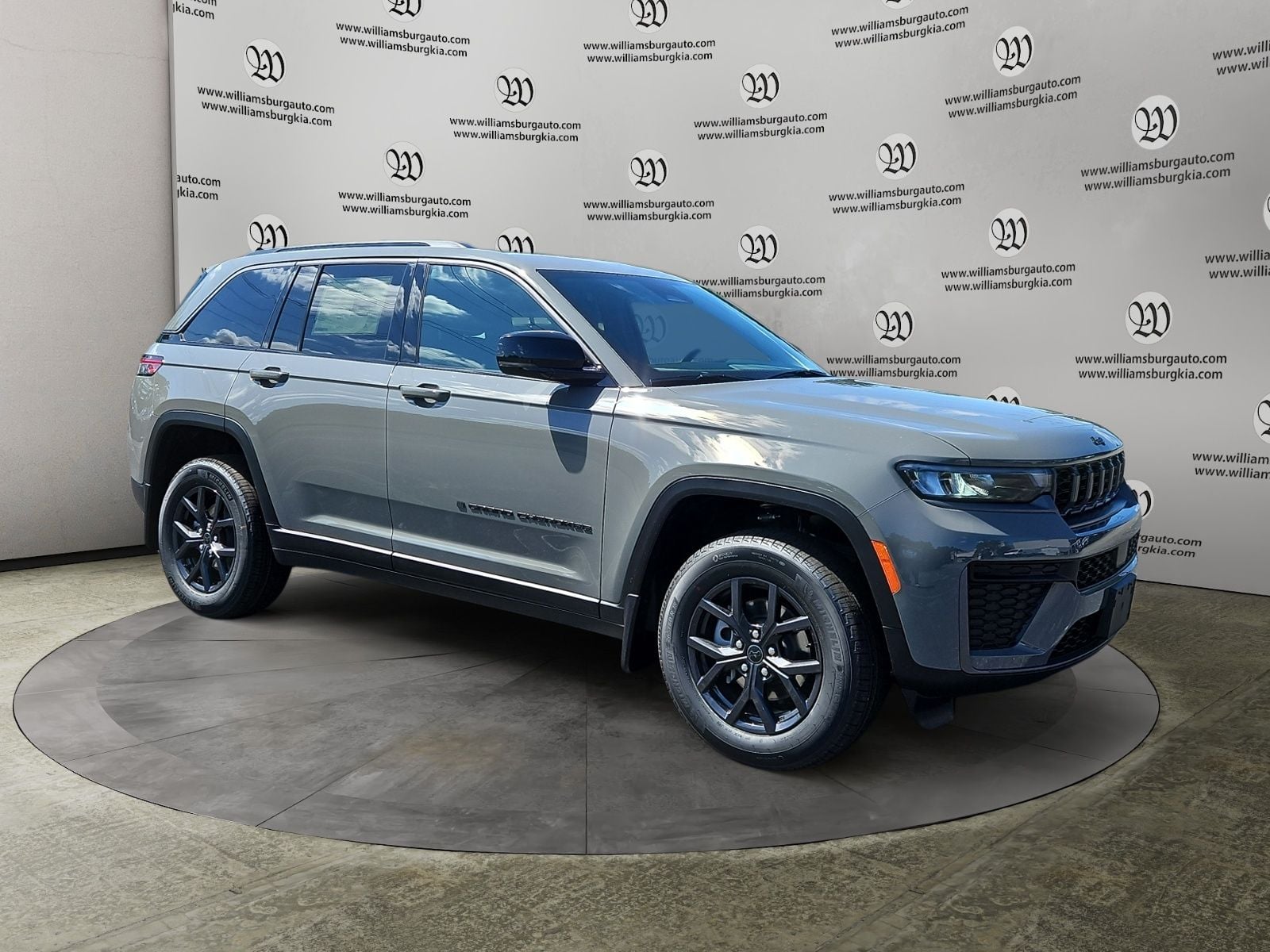 New 2027 Jeep Grand Cherokee Laredo Altitude - photo - 6