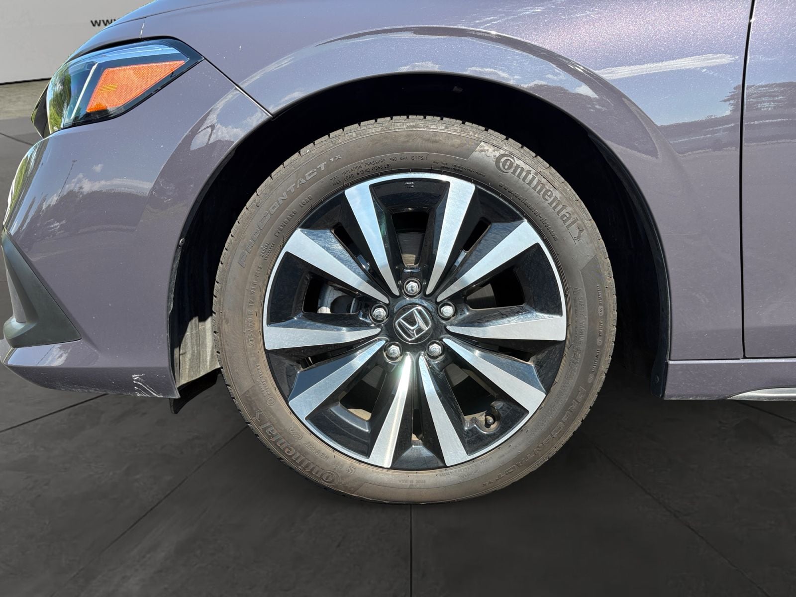 Pre-Owned 2023 Honda Civic EX-L - photo - 13