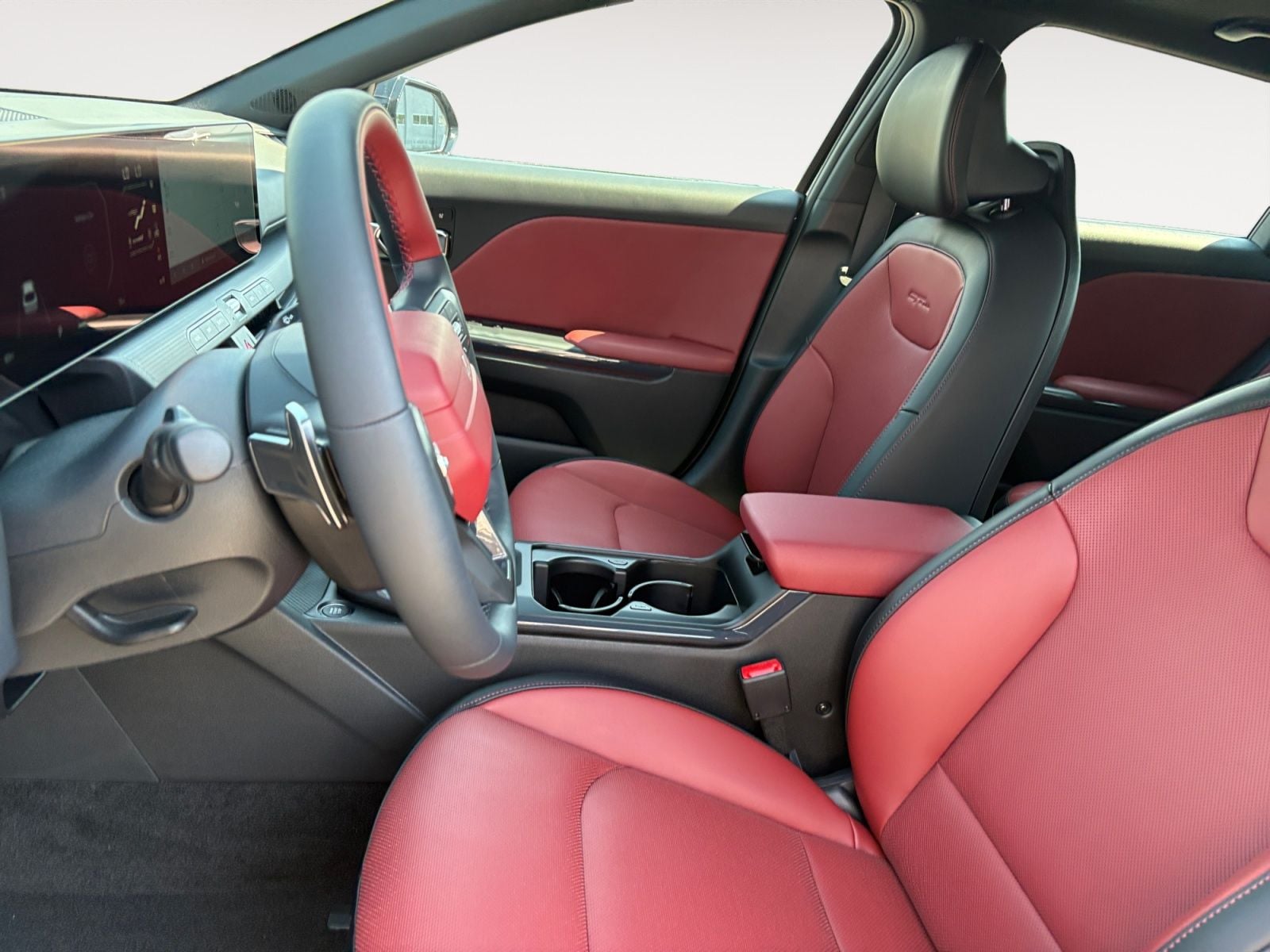 New 2026 Kia K4 GT-Line Turbo - photo - 8