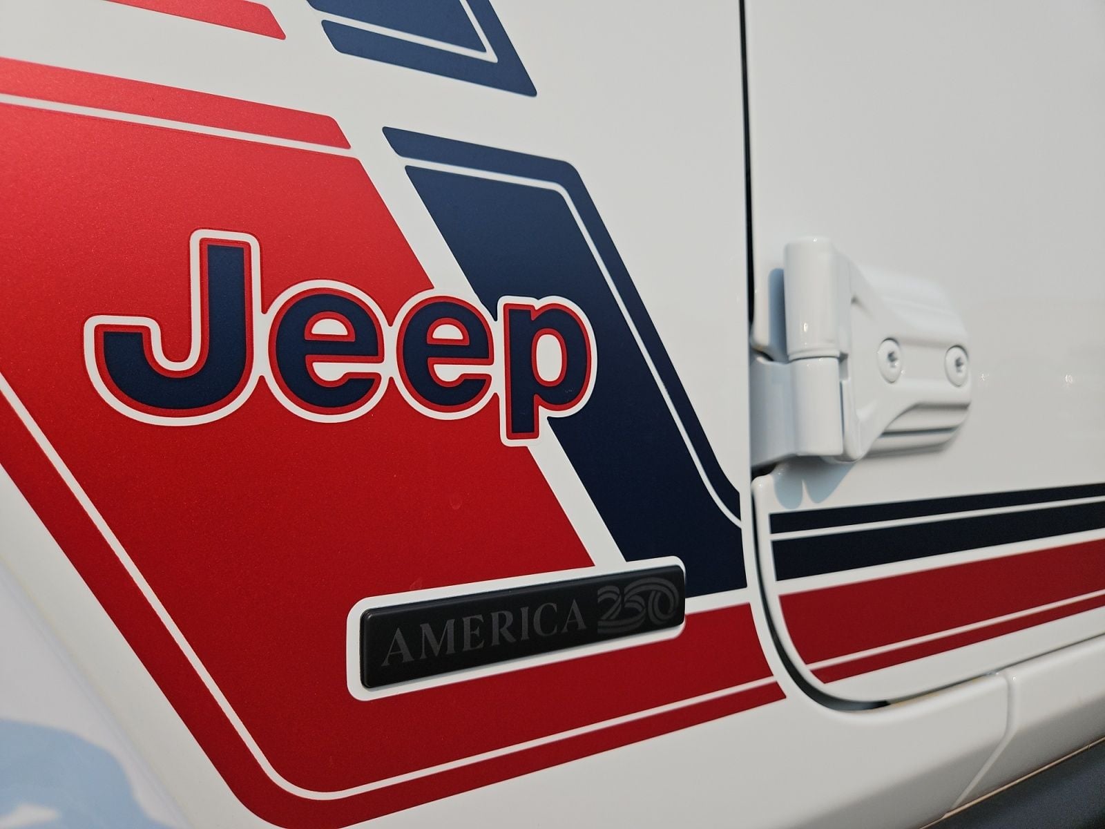 New 2026 Jeep Wrangler Willys - photo - 17