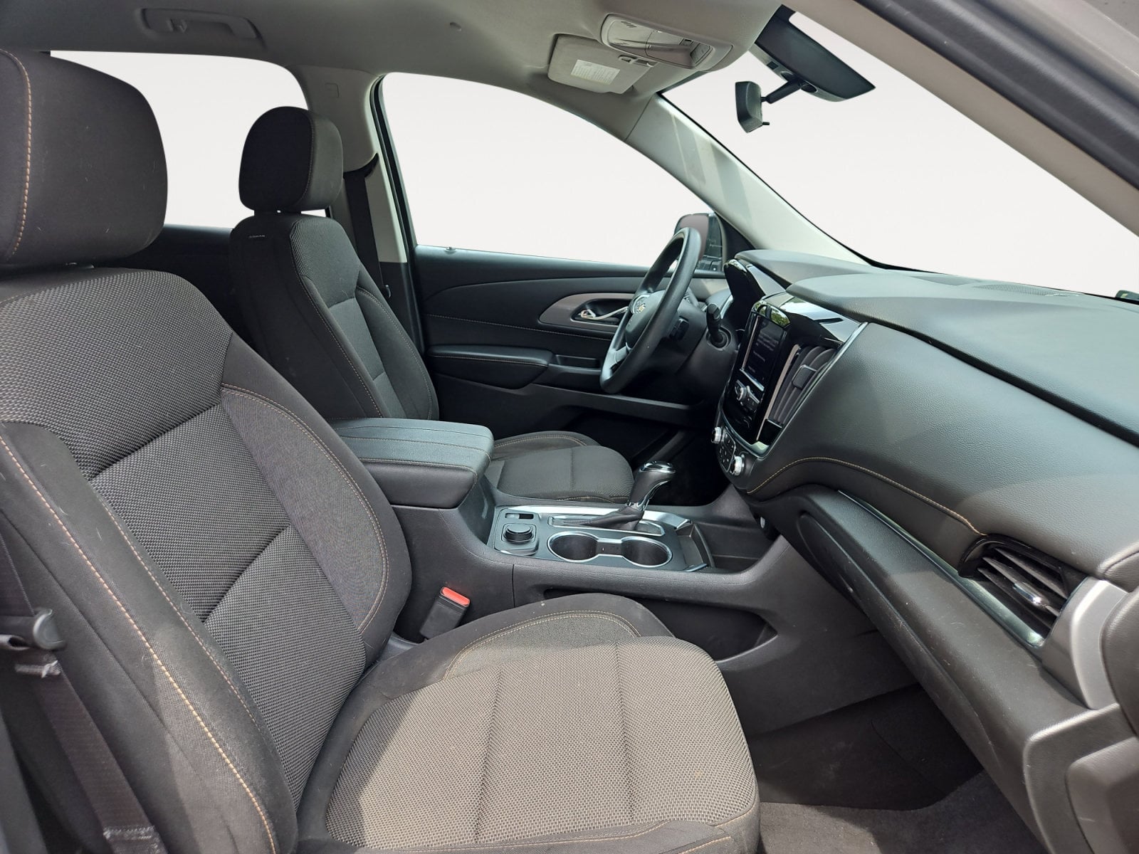 Pre-Owned 2020 Chevrolet Traverse LS - photo - 14