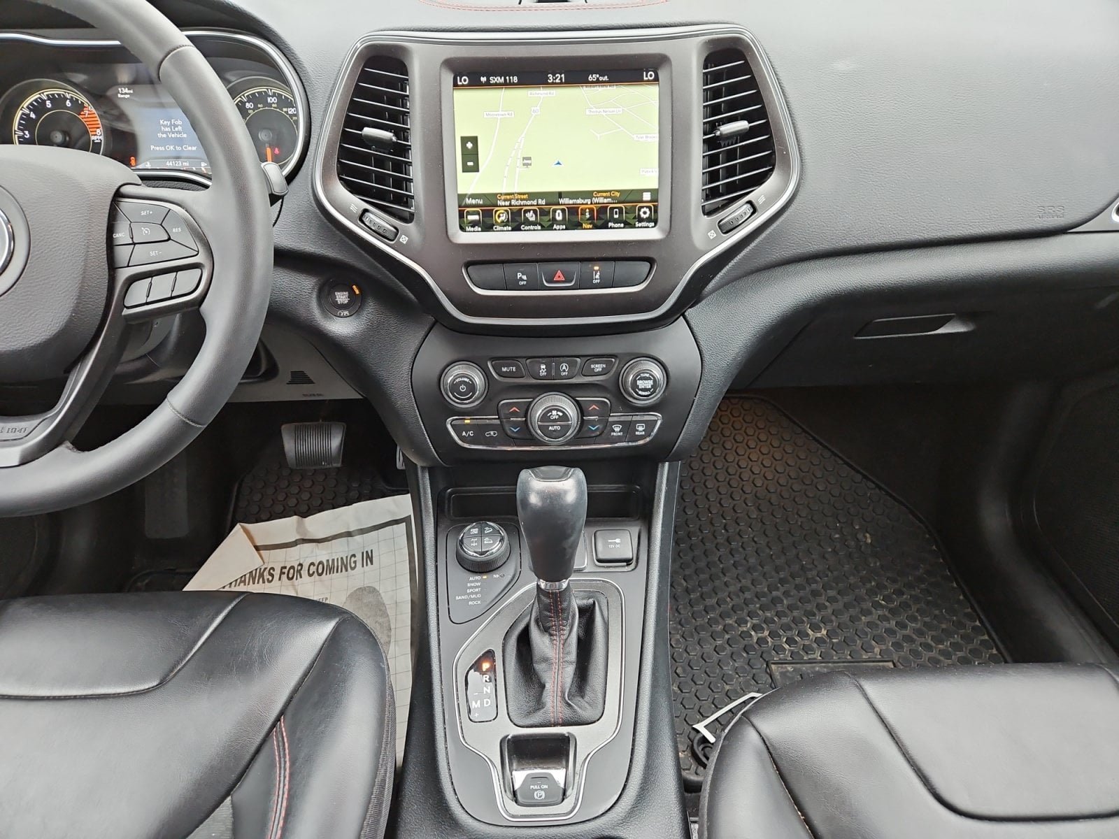 Pre-Owned 2022 Jeep Cherokee Trailhawk - photo - 10