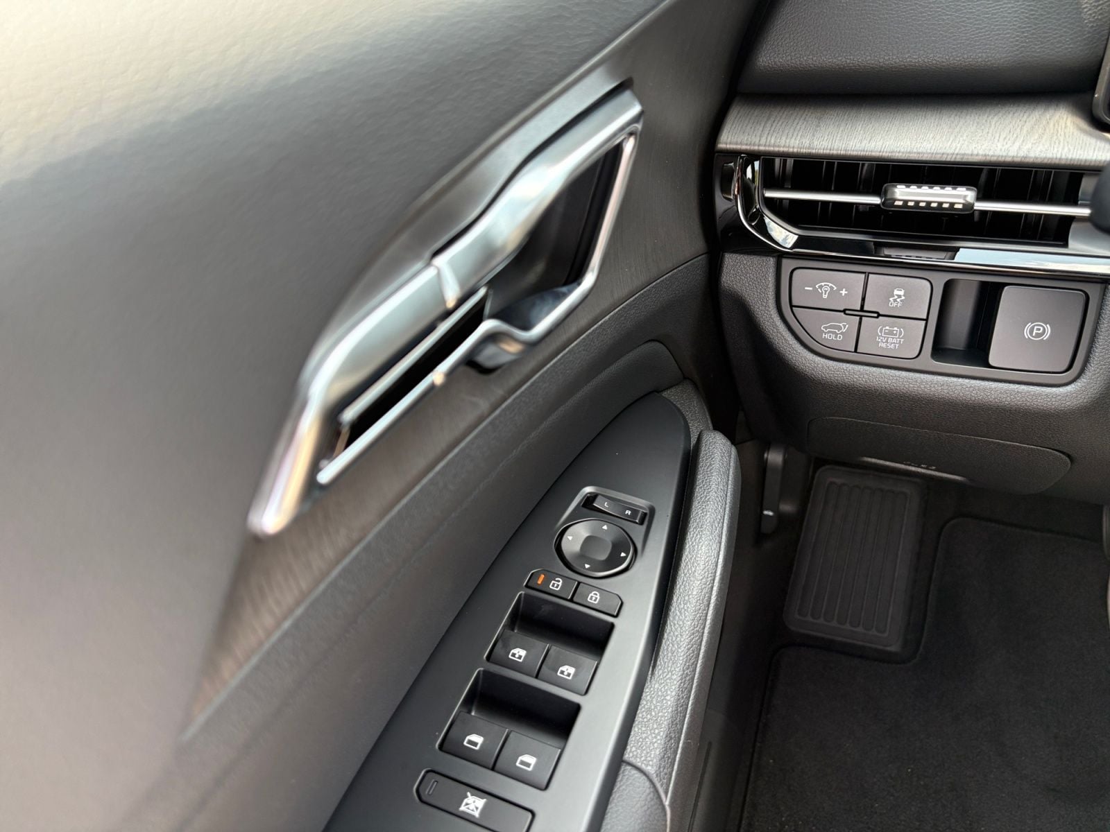 New 2027 Kia Sportage Hybrid EX - photo - 23