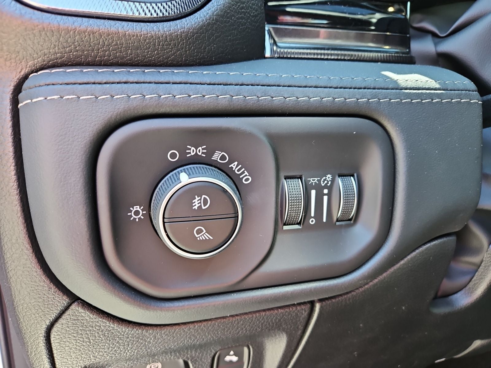 New 2026 Ram 1500 RHO - photo - 21