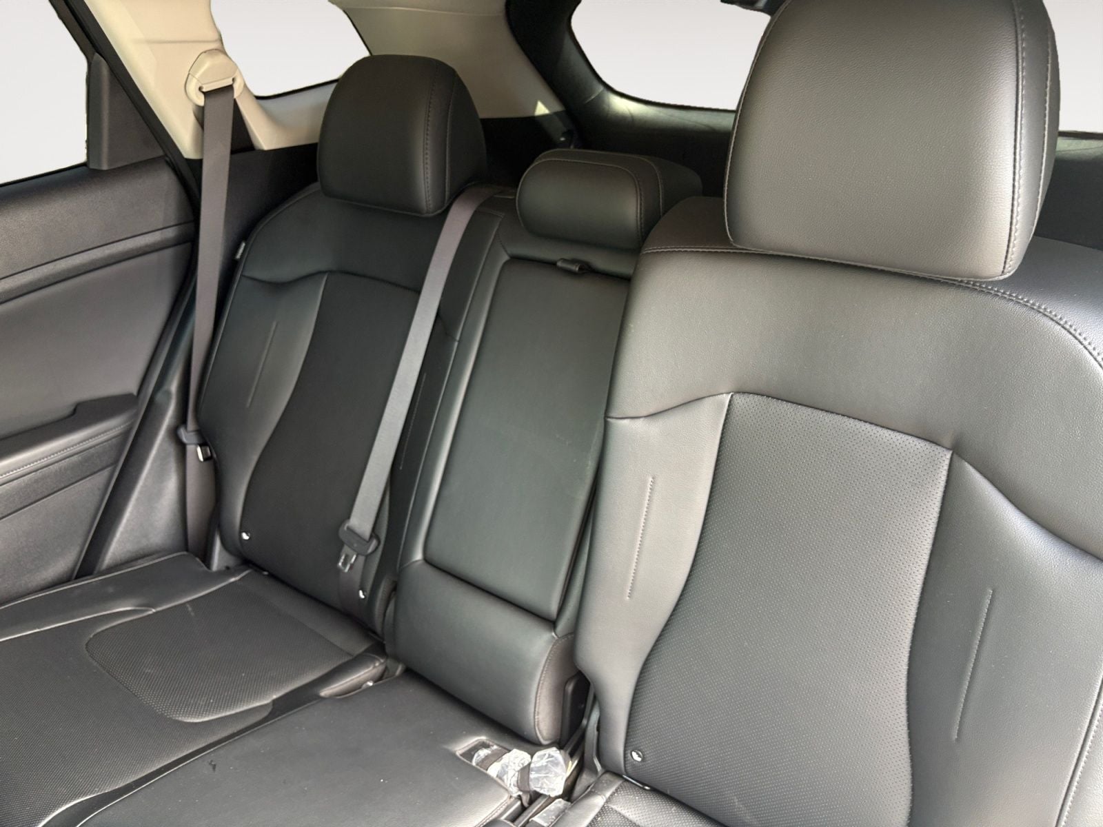 Pre-Owned 2024 Kia Sportage EX - photo - 12