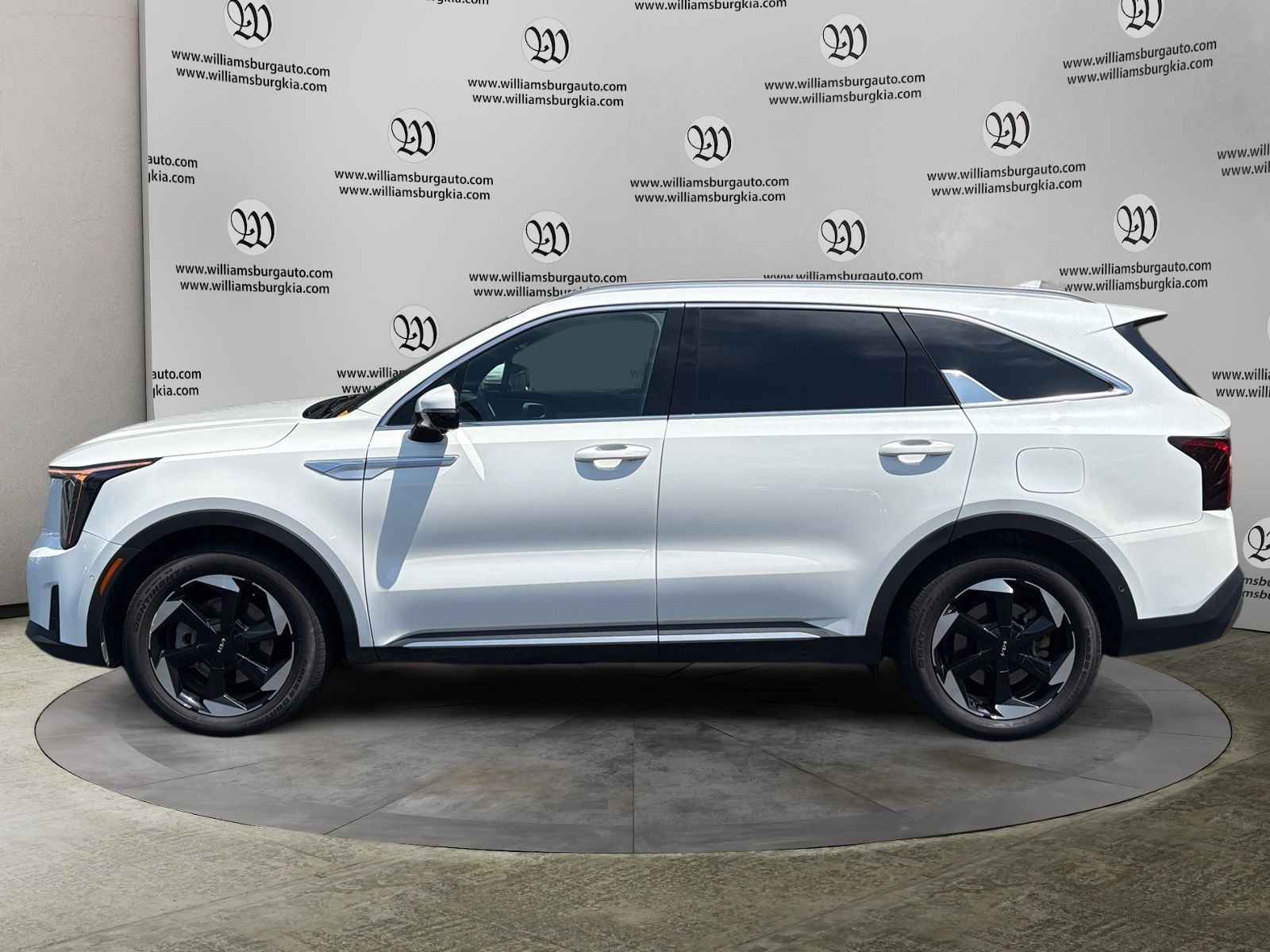 Pre-Owned 2025 Kia Sorento Plug-In Hybrid SX Prestige - photo - 1