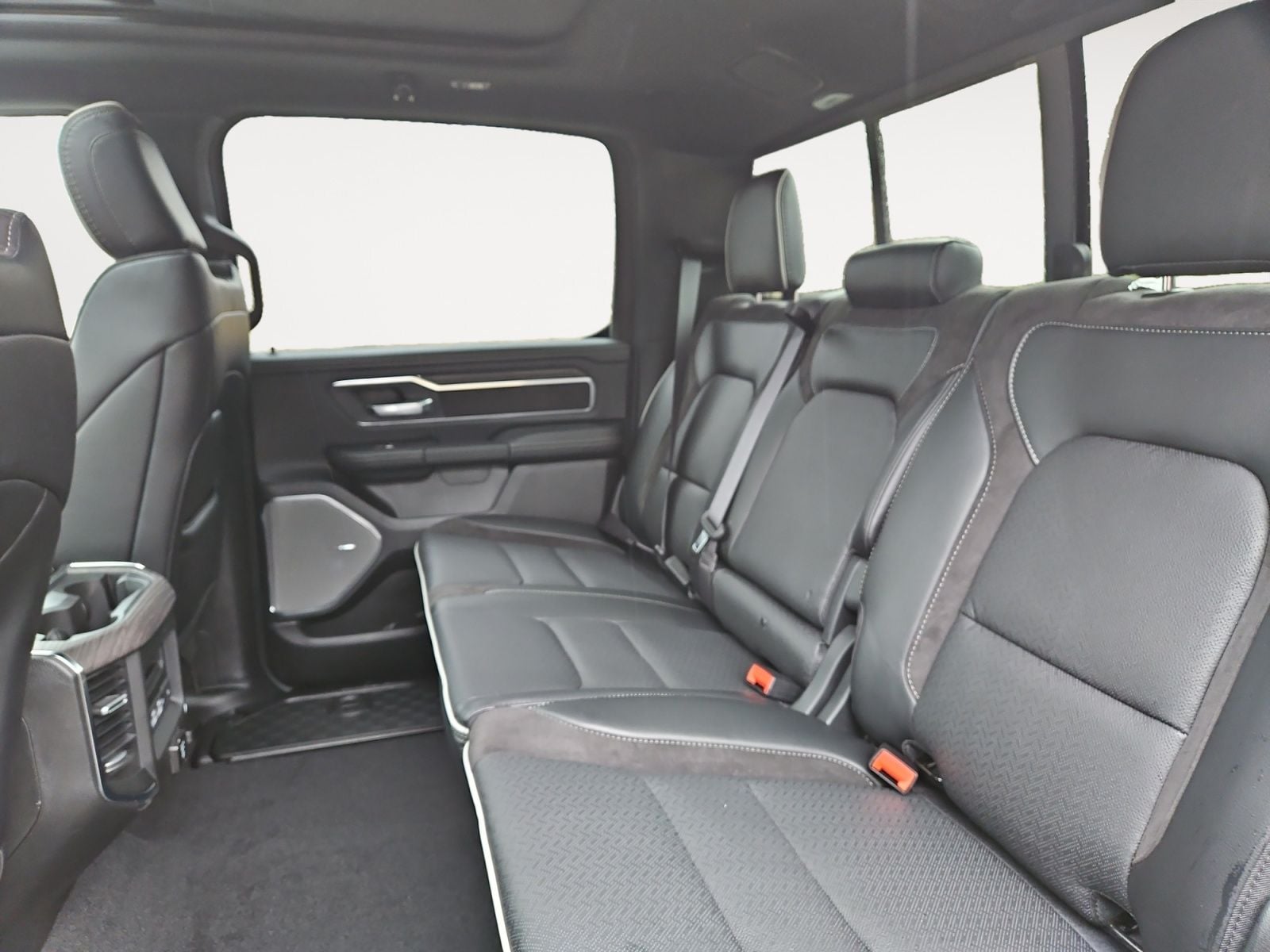 New 2026 Ram 1500 Laramie - photo - 12
