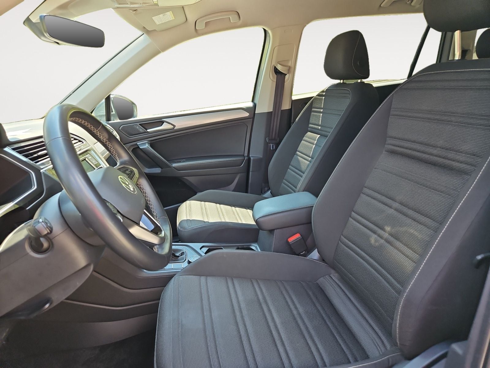 Pre-Owned 2024 Volkswagen Tiguan 2.0T S - photo - 8
