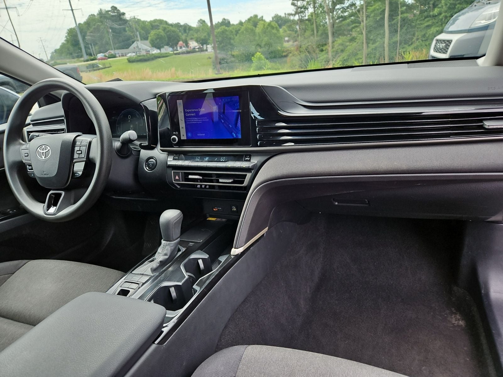 Pre-Owned 2025 Toyota Camry LE - photo - 15