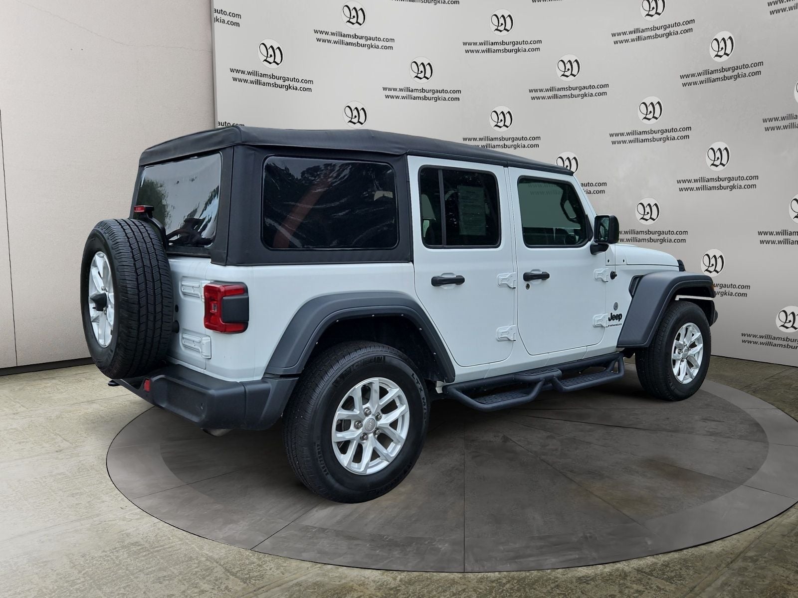Pre-Owned 2023 Jeep Wrangler Sport S - photo - 4