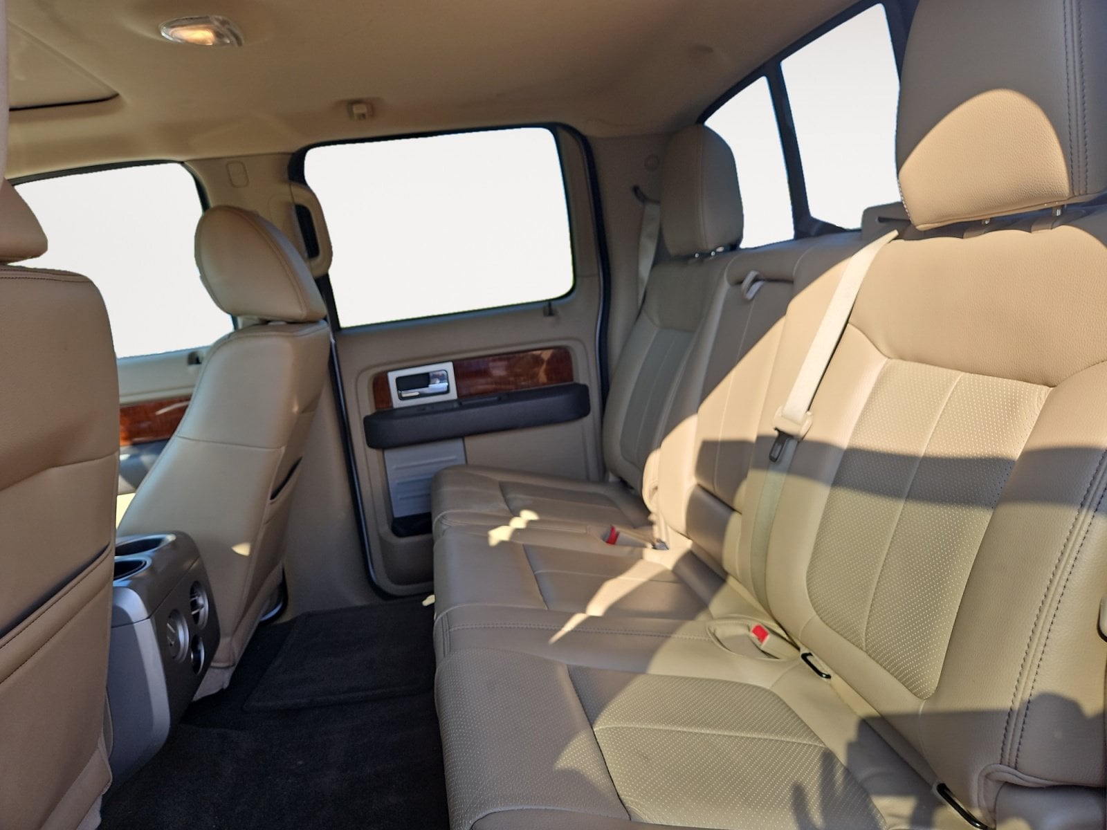 Pre-Owned 2010 Ford F-150 Lariat - photo - 12