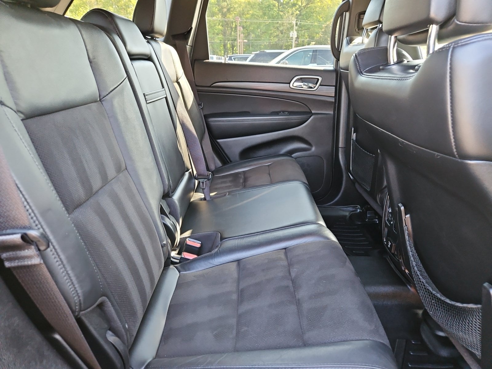 Pre-Owned 2020 Jeep Grand Cherokee Altitude - photo - 16