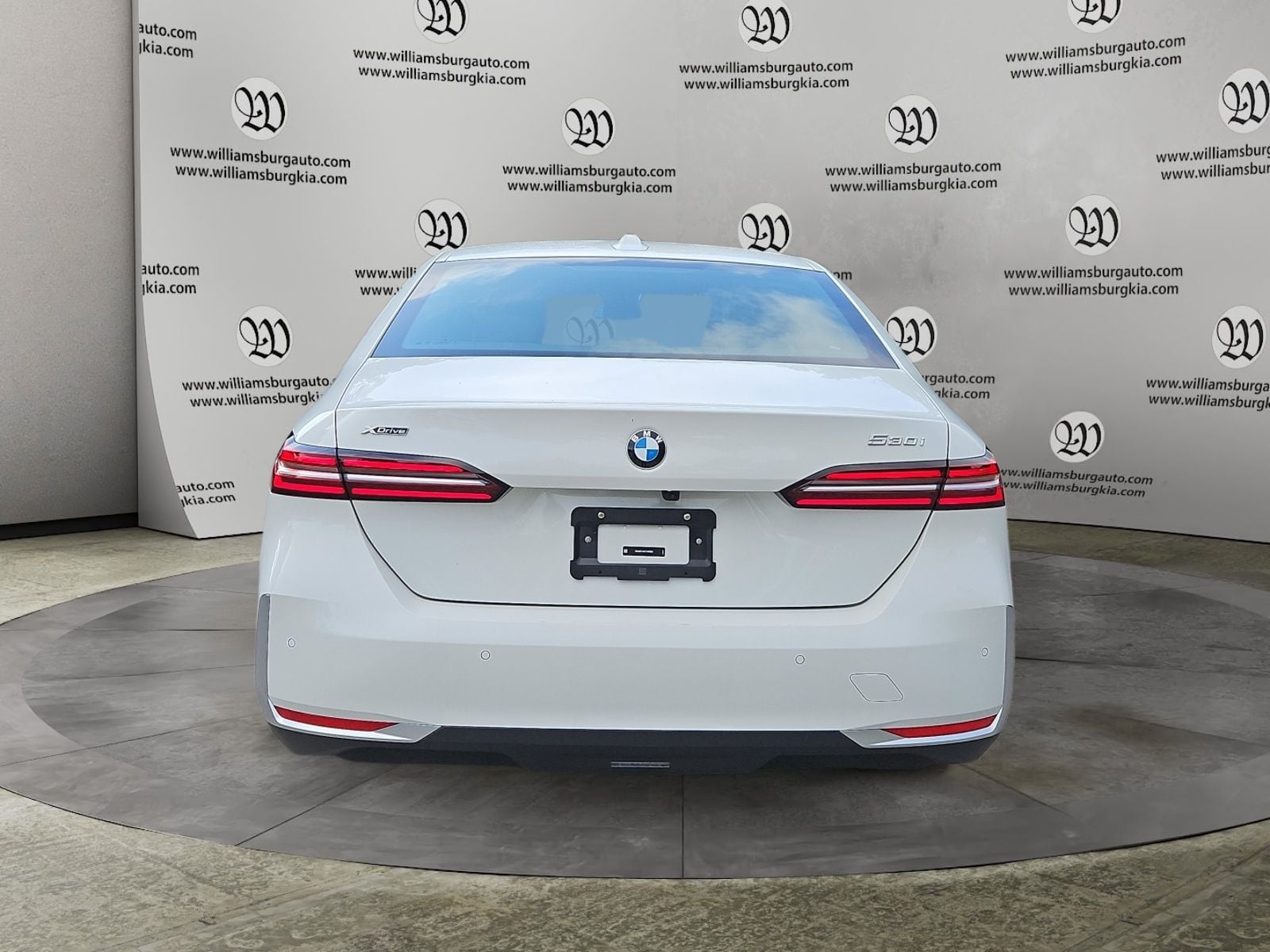 Pre-Owned 2026 BMW 5 Series 530i xDrive - photo - 3