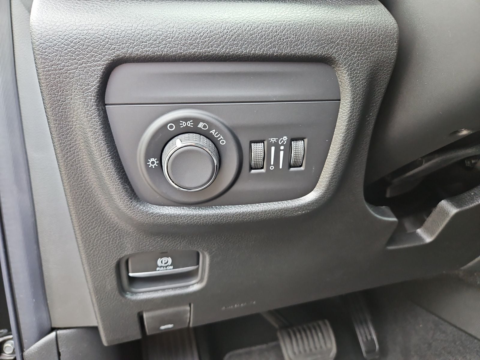 New 2026 Jeep Grand Cherokee L Altitude - photo - 22