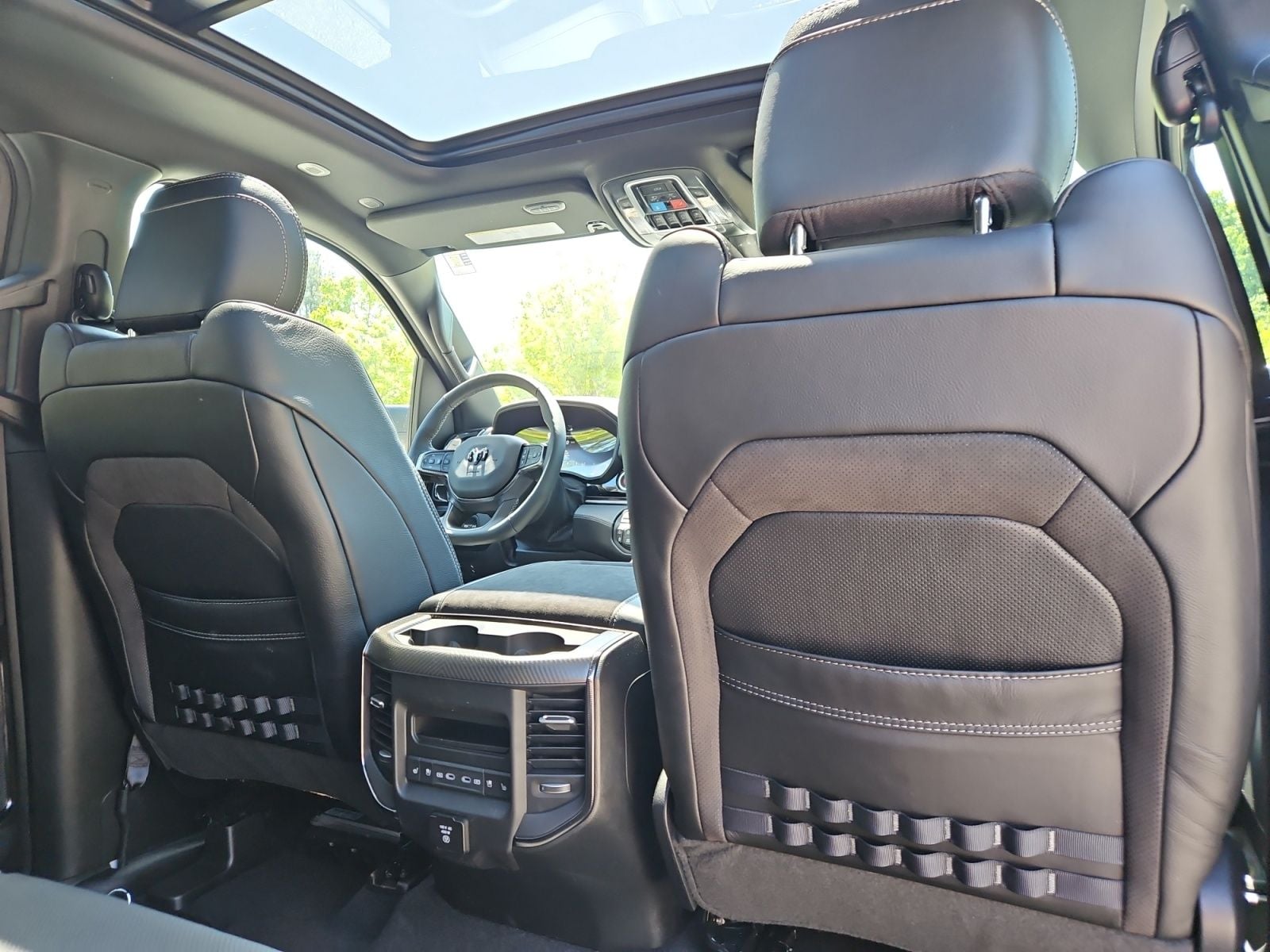 New 2026 Ram 1500 RHO - photo - 17