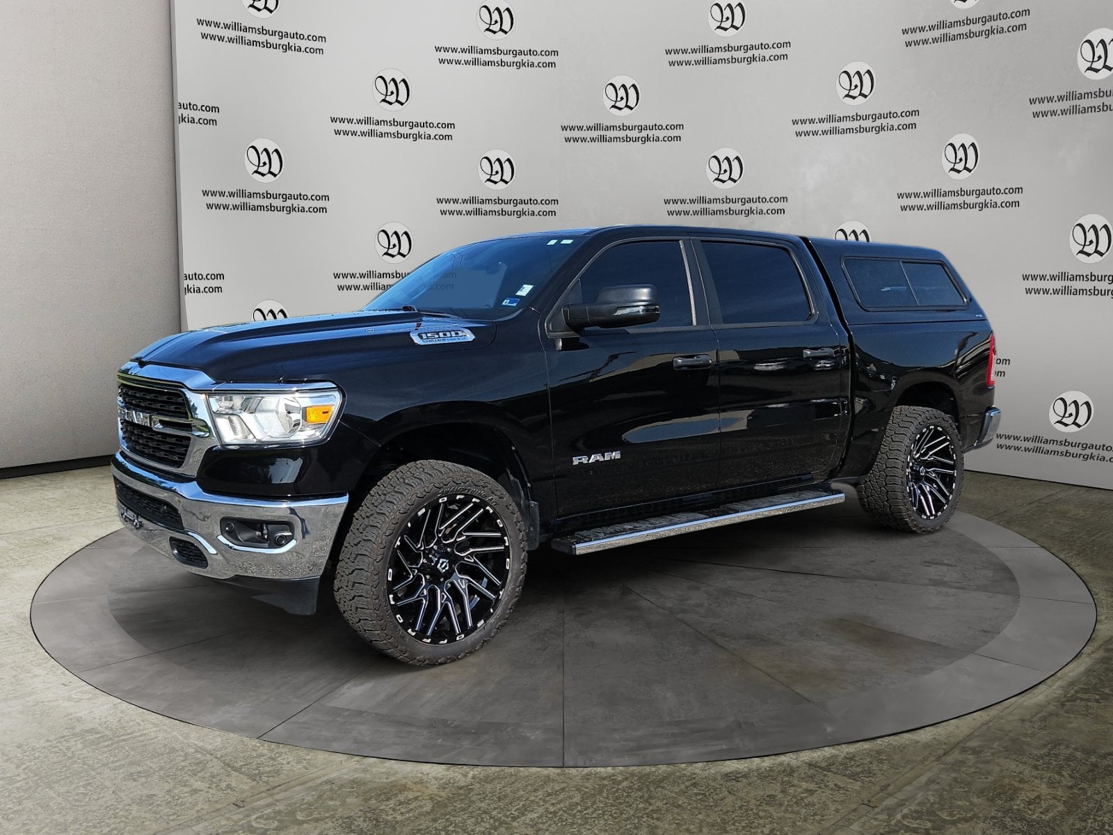 Pre-Owned 2024 Ram 1500 Big Horn/Lone Star - photo - 0