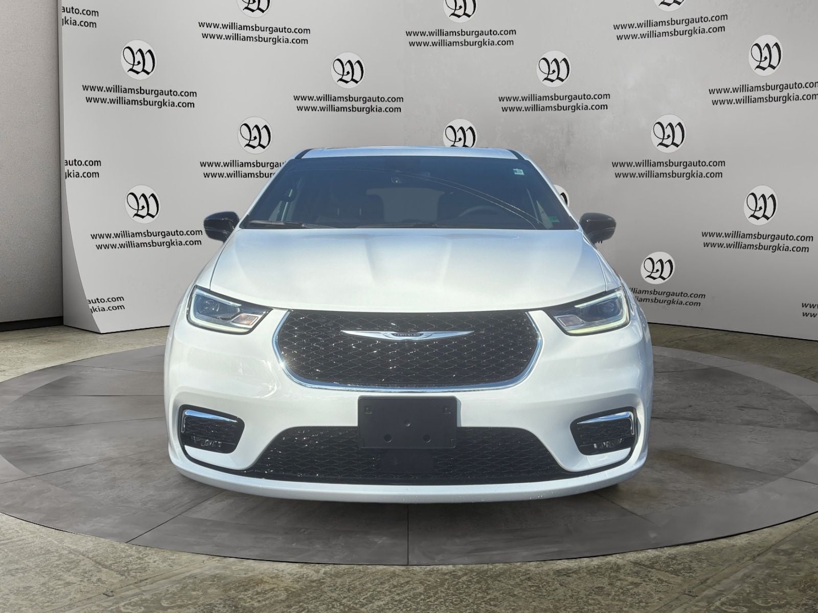 New 2026 Chrysler Pacifica Select - photo - 7