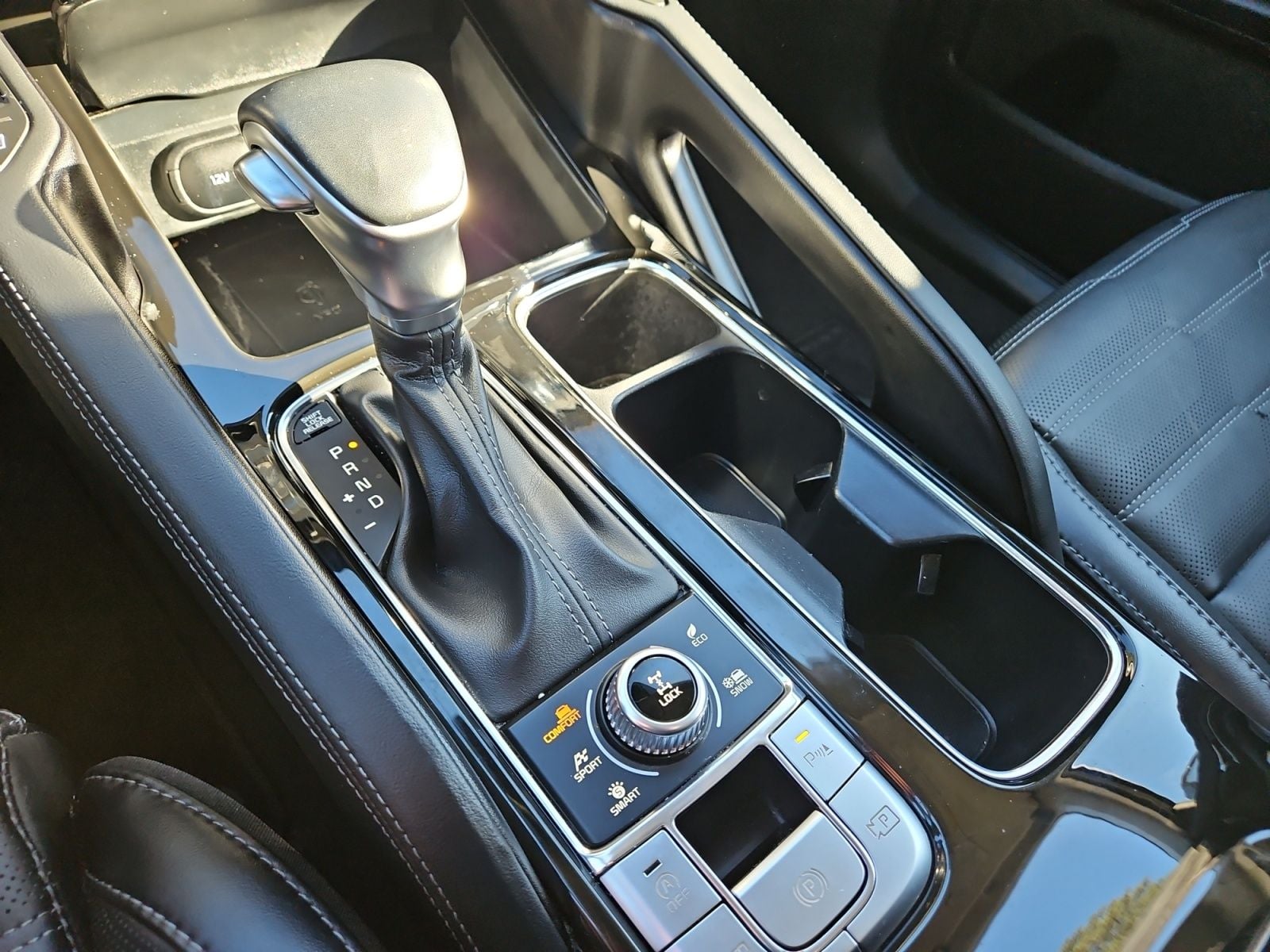 Pre-Owned 2024 Kia Telluride SX-Prestige - photo - 26