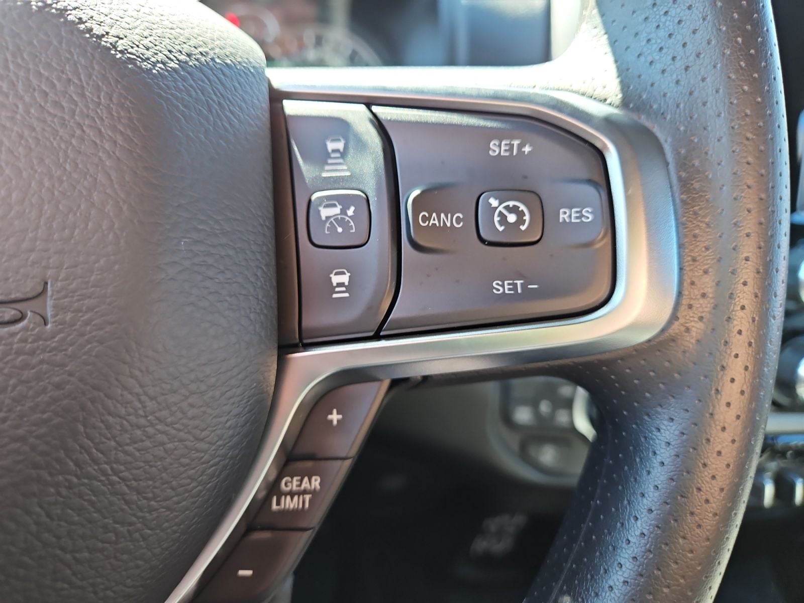 New 2026 Ram 1500 Tradesman - photo - 25