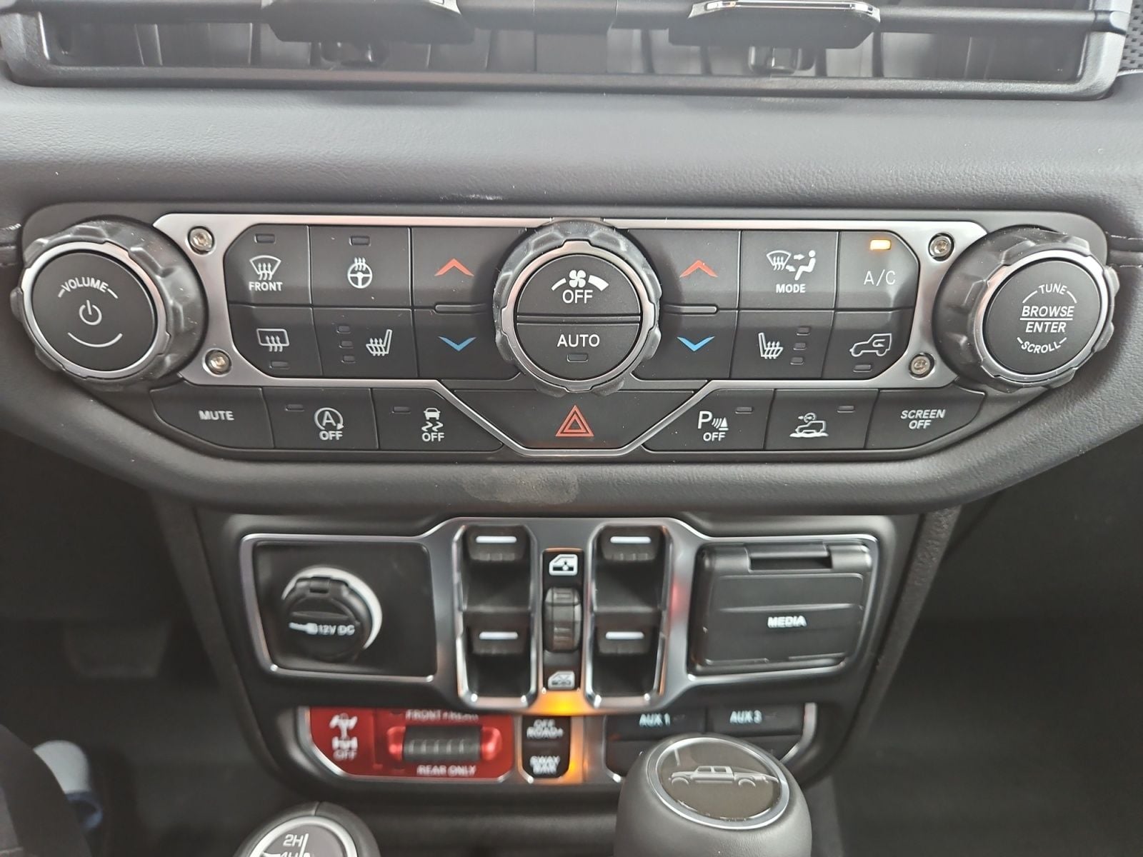 New 2026 Jeep Gladiator Rubicon - photo - 28