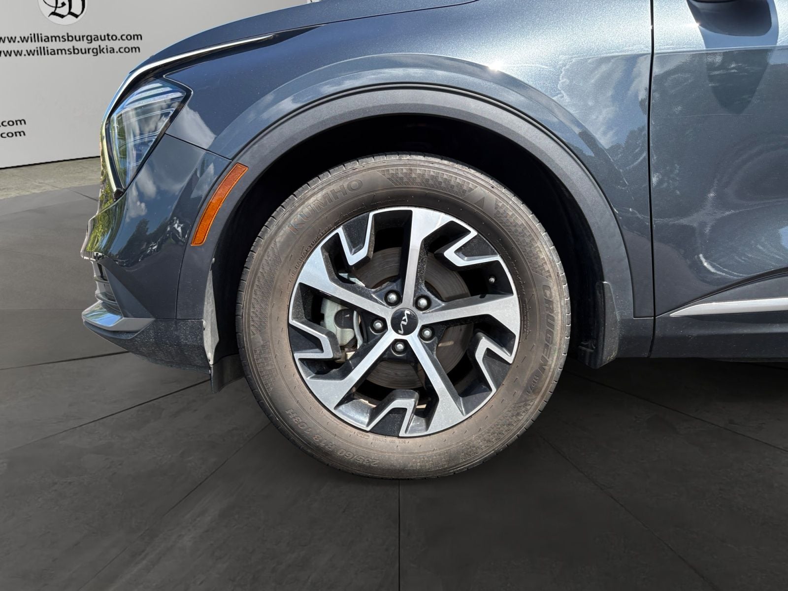 Pre-Owned 2024 Kia Sportage EX - photo - 13